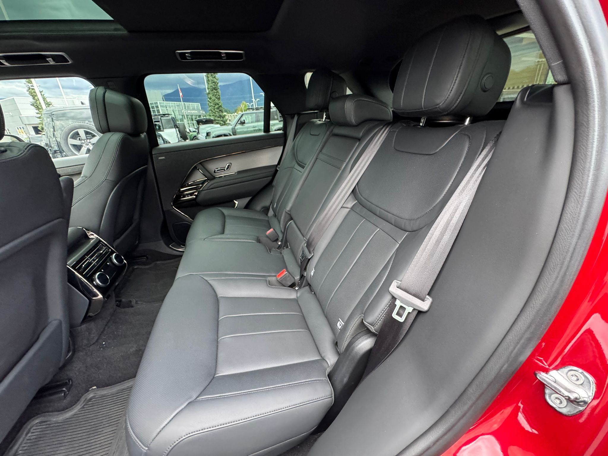 2025 Land Rover Range Rover Sport