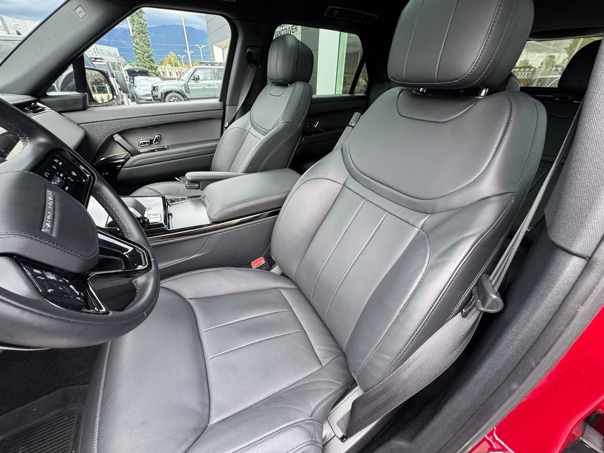 2025 Land Rover Range Rover Sport