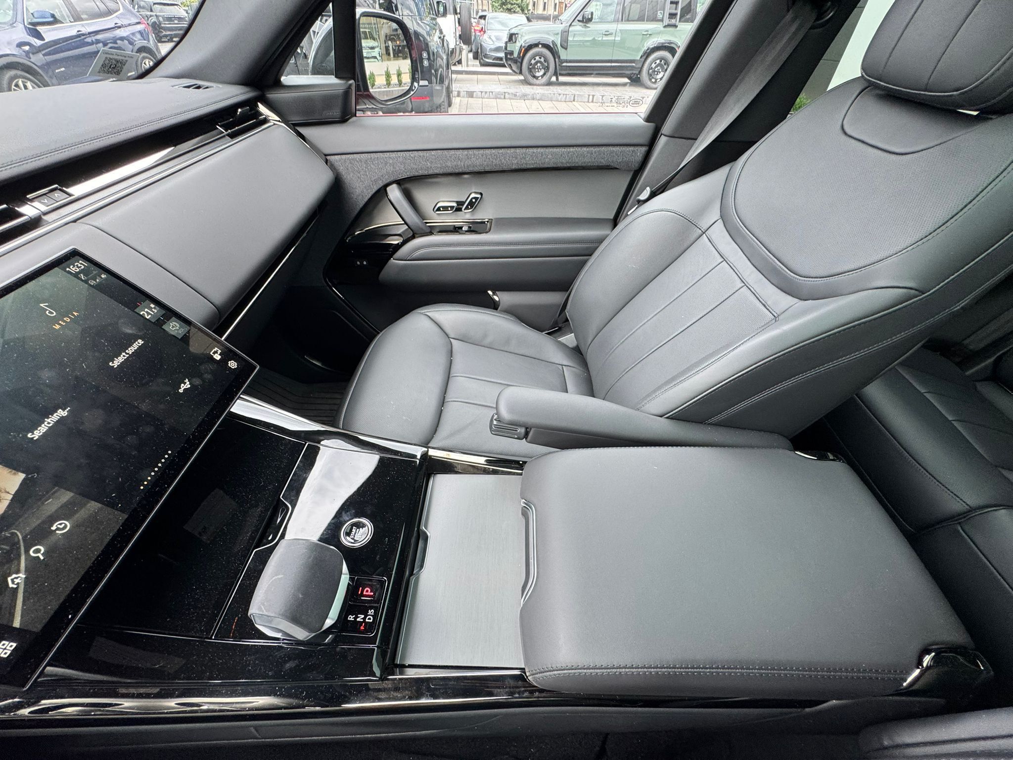 2025 Land Rover Range Rover Sport