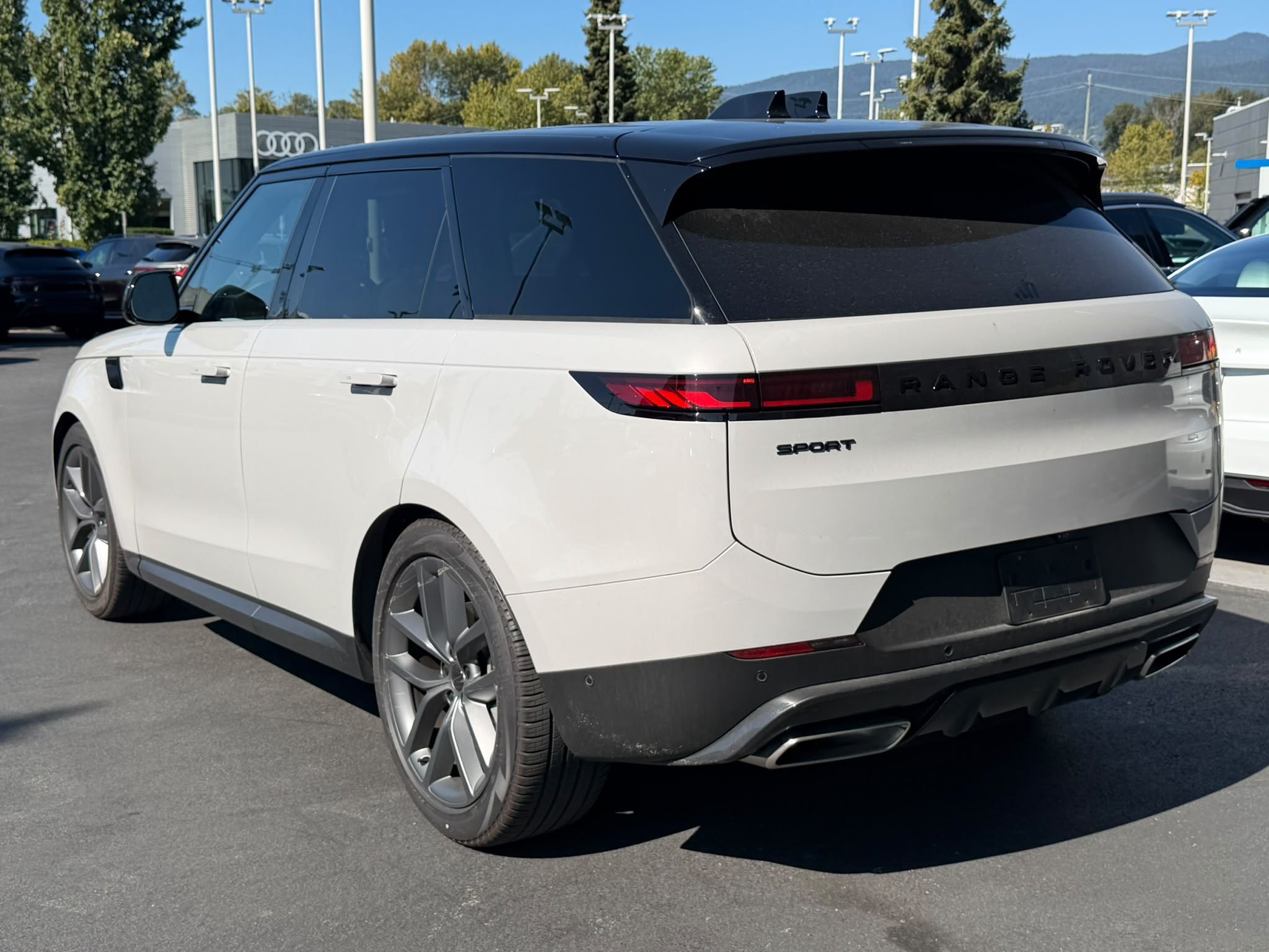 2026 Land Rover Range Rover Sport