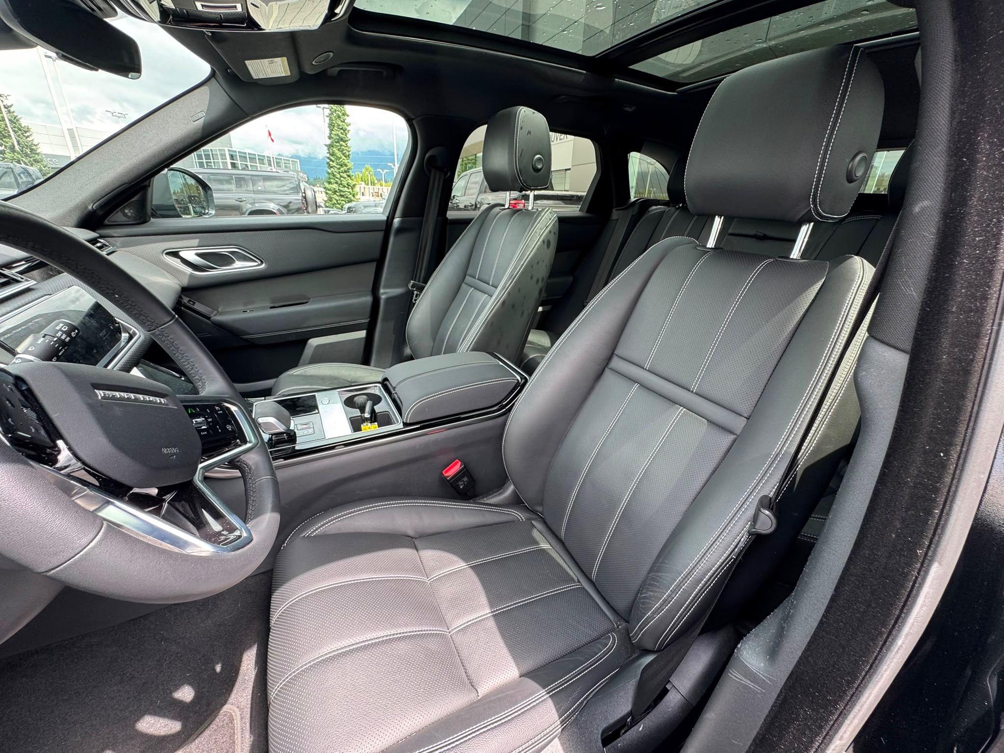 2023  Range Rover Velar