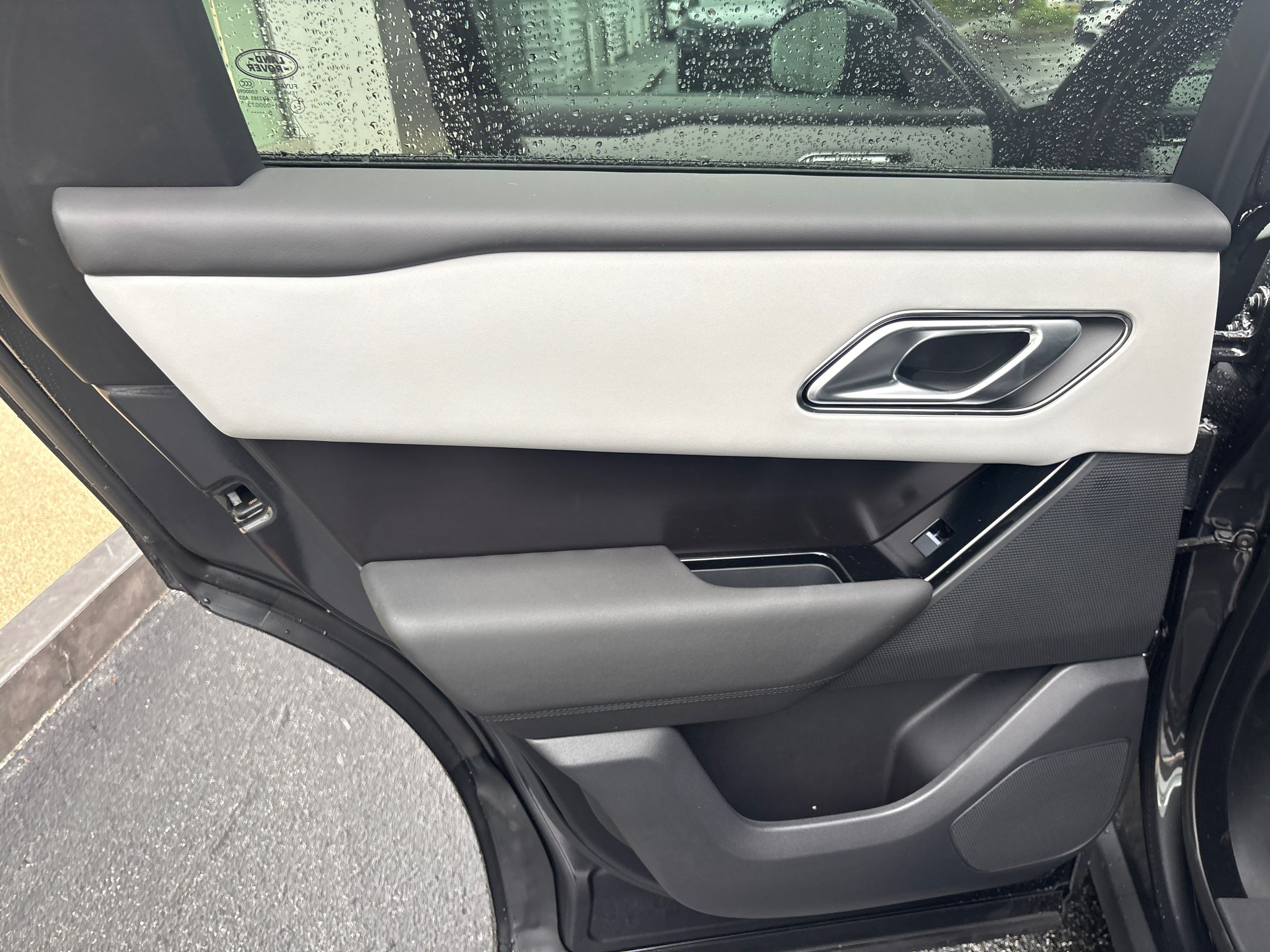 2026  Range Rover Velar