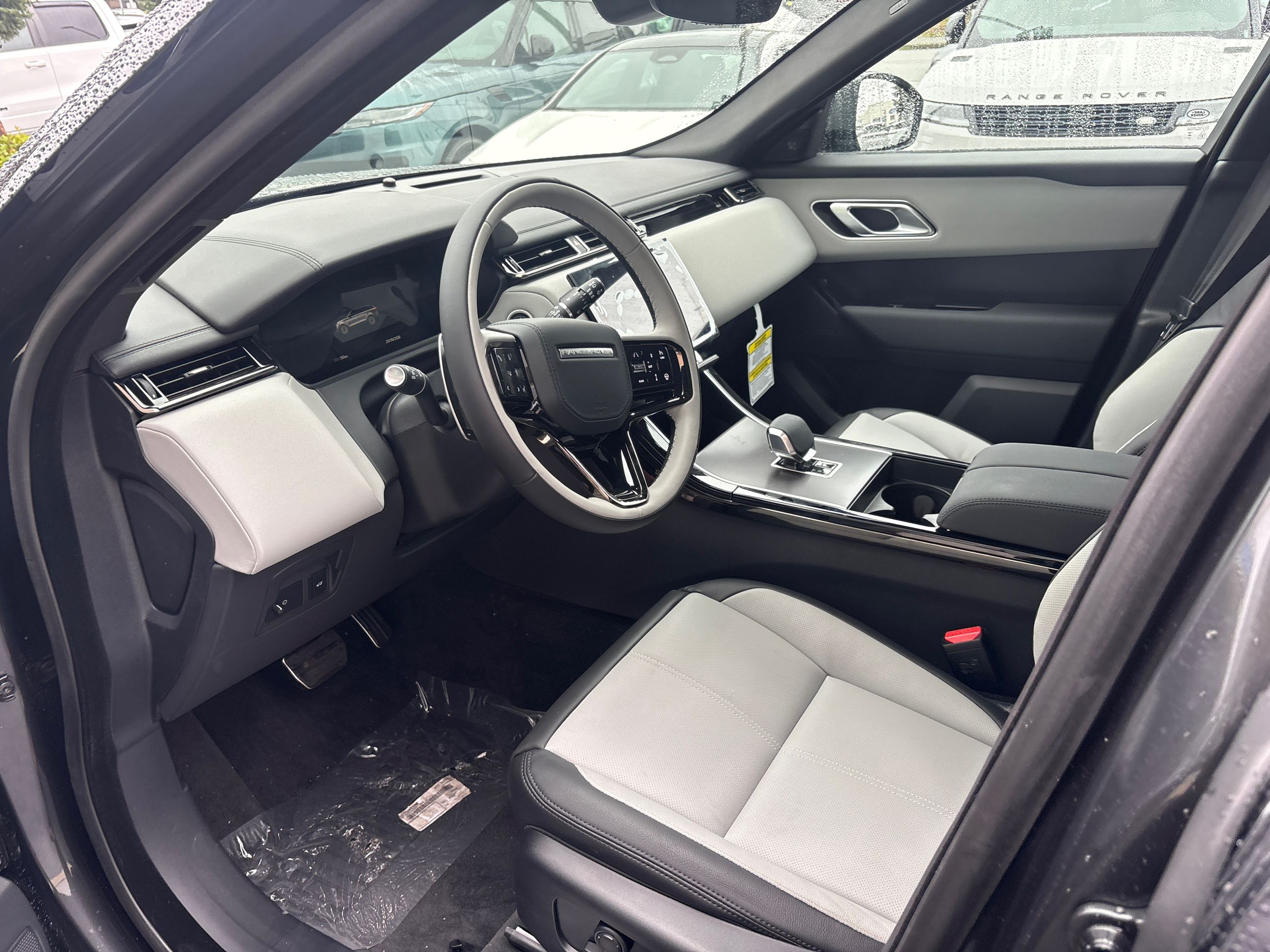 2026  Range Rover Velar