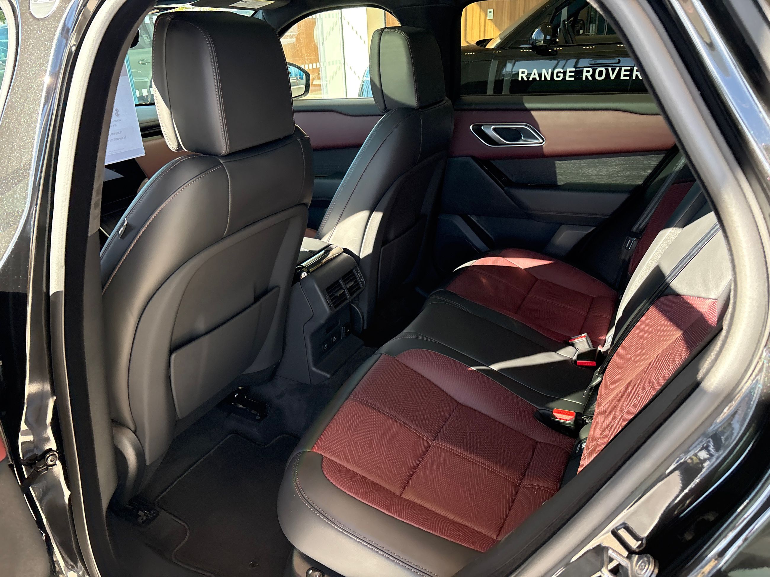 Land Rover Range Rover Velar  2026 à North Vancouver, Colombie-Britannique