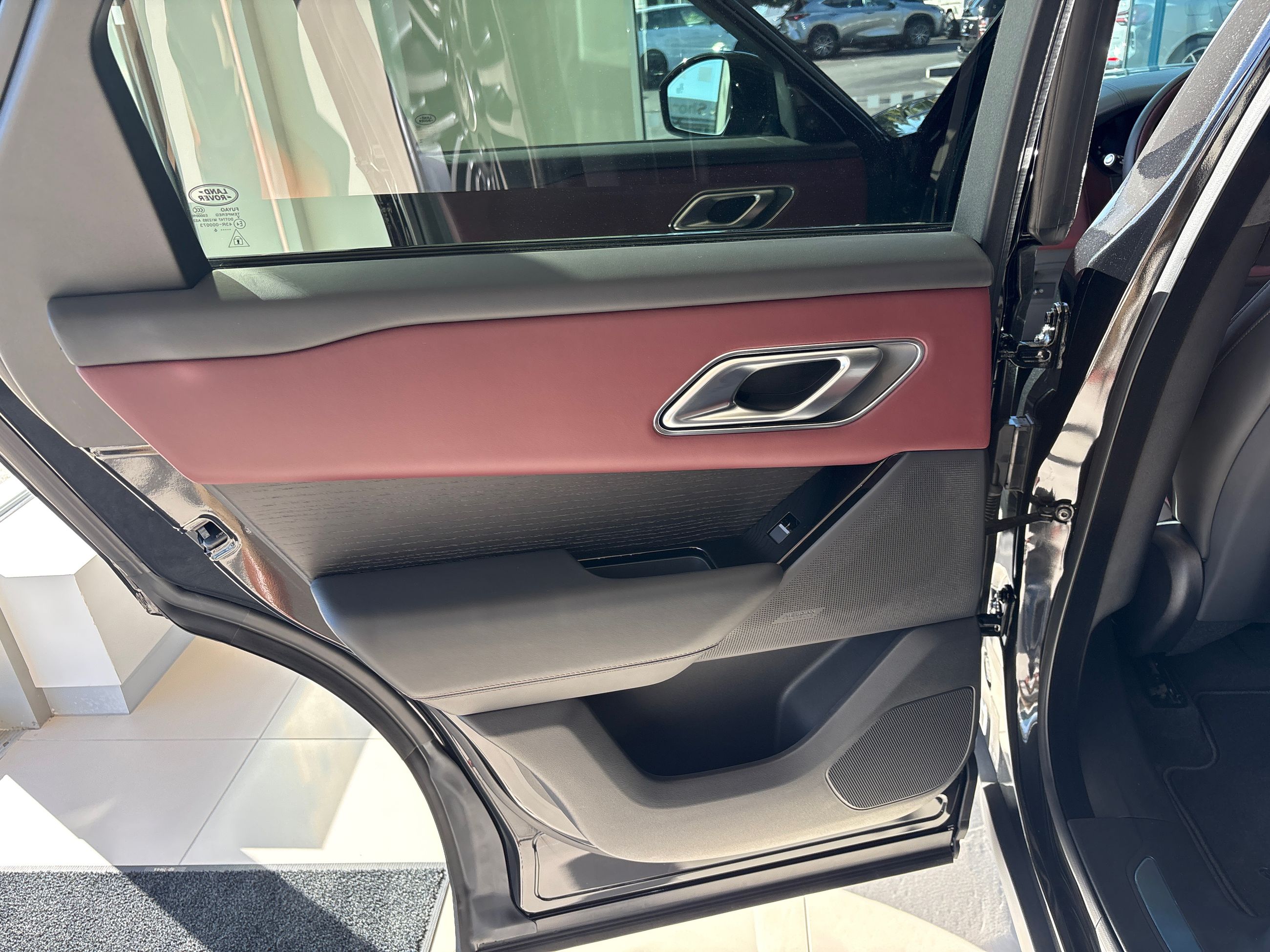 Land Rover Range Rover Velar  2026 à North Vancouver, Colombie-Britannique