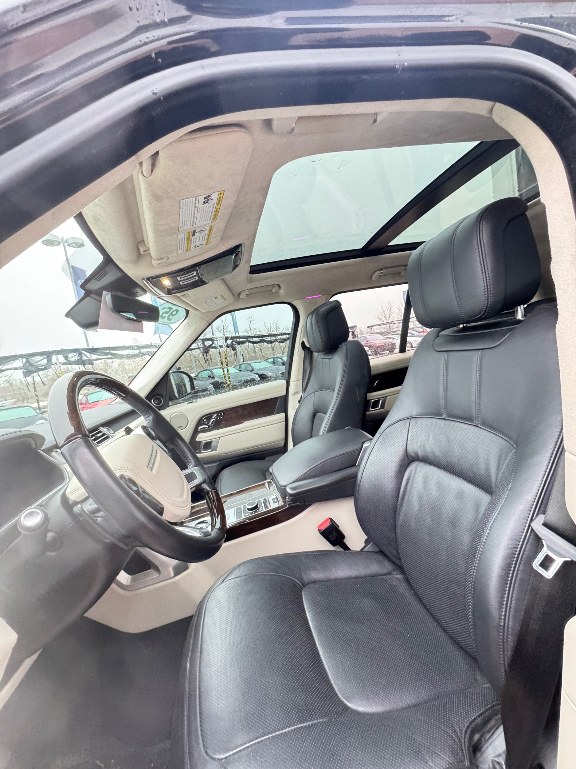 2018 Land Rover Range Rover in Calgary, Alberta