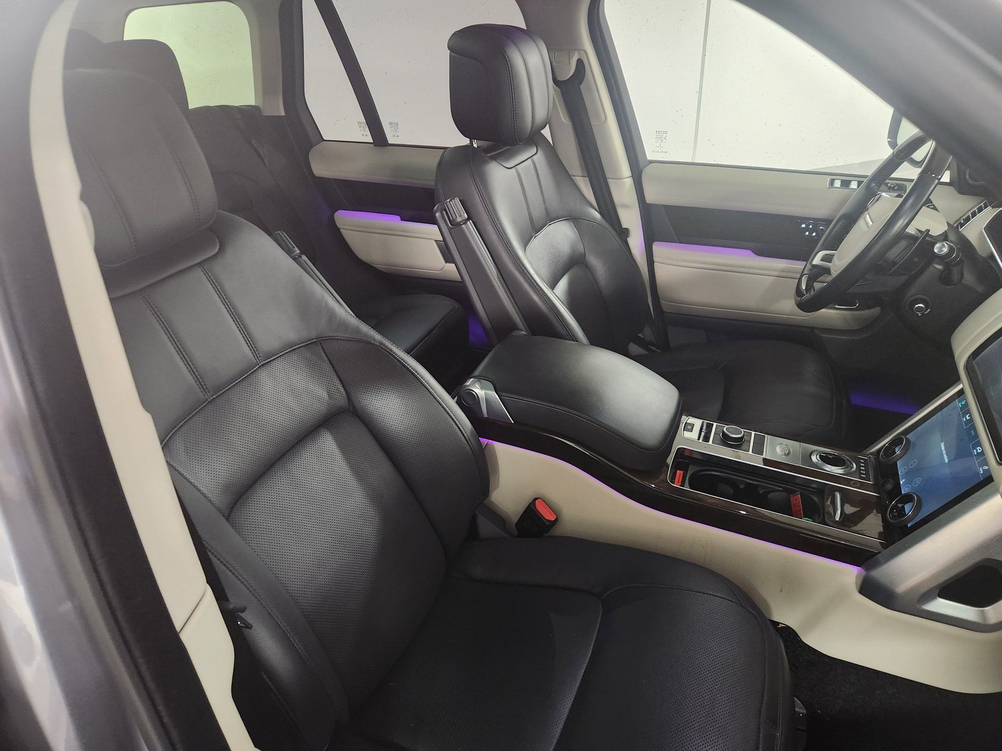 2021 Land Rover Range Rover in Vancouver, British Columbia