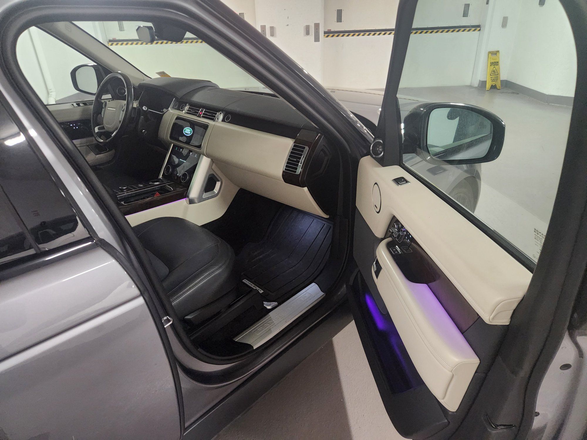 2021 Land Rover Range Rover in Vancouver, British Columbia