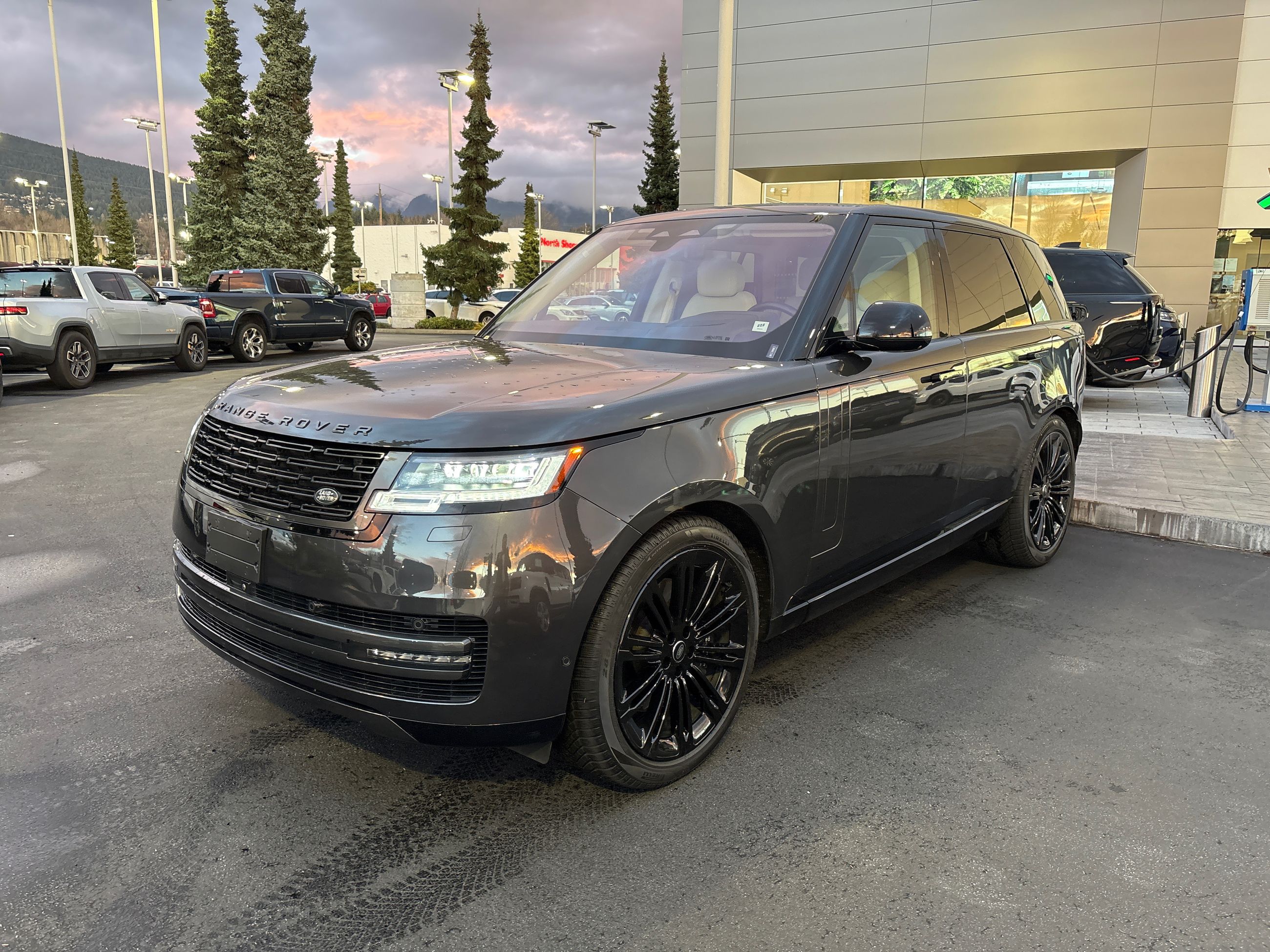 2023  Range Rover