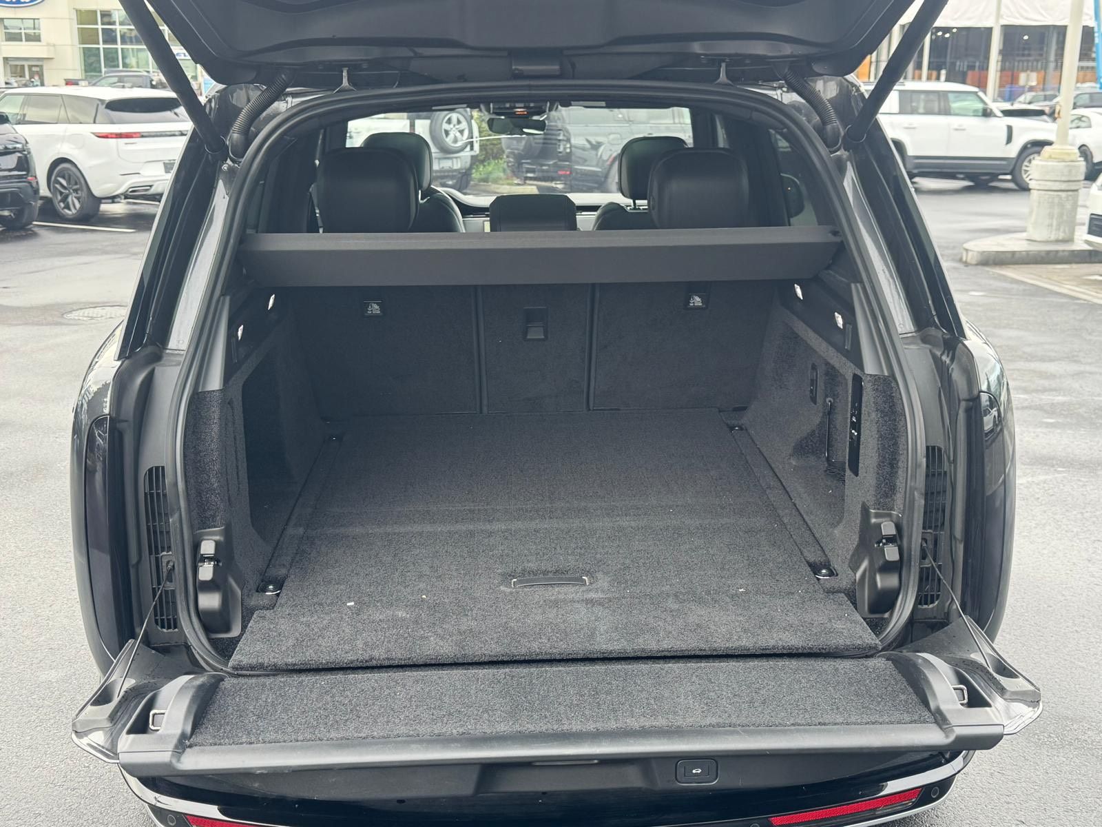 Land Rover Range Rover  2023 à North Vancouver, Colombie-Britannique