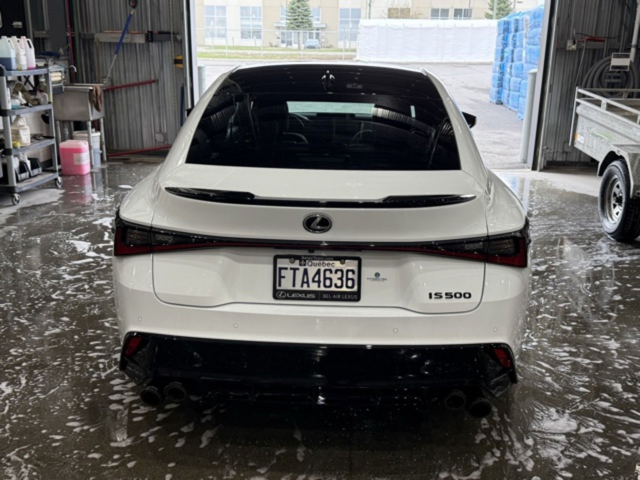 Lexus IS  2023 à Laval, Québec