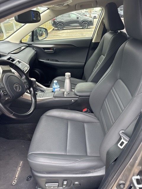 Lexus NX 300  2021 à Laval, Québec