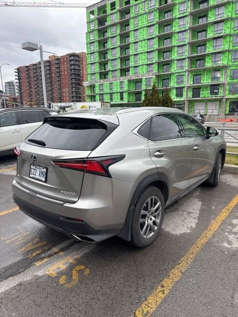 Lexus NX 300  2021 à Laval, Québec