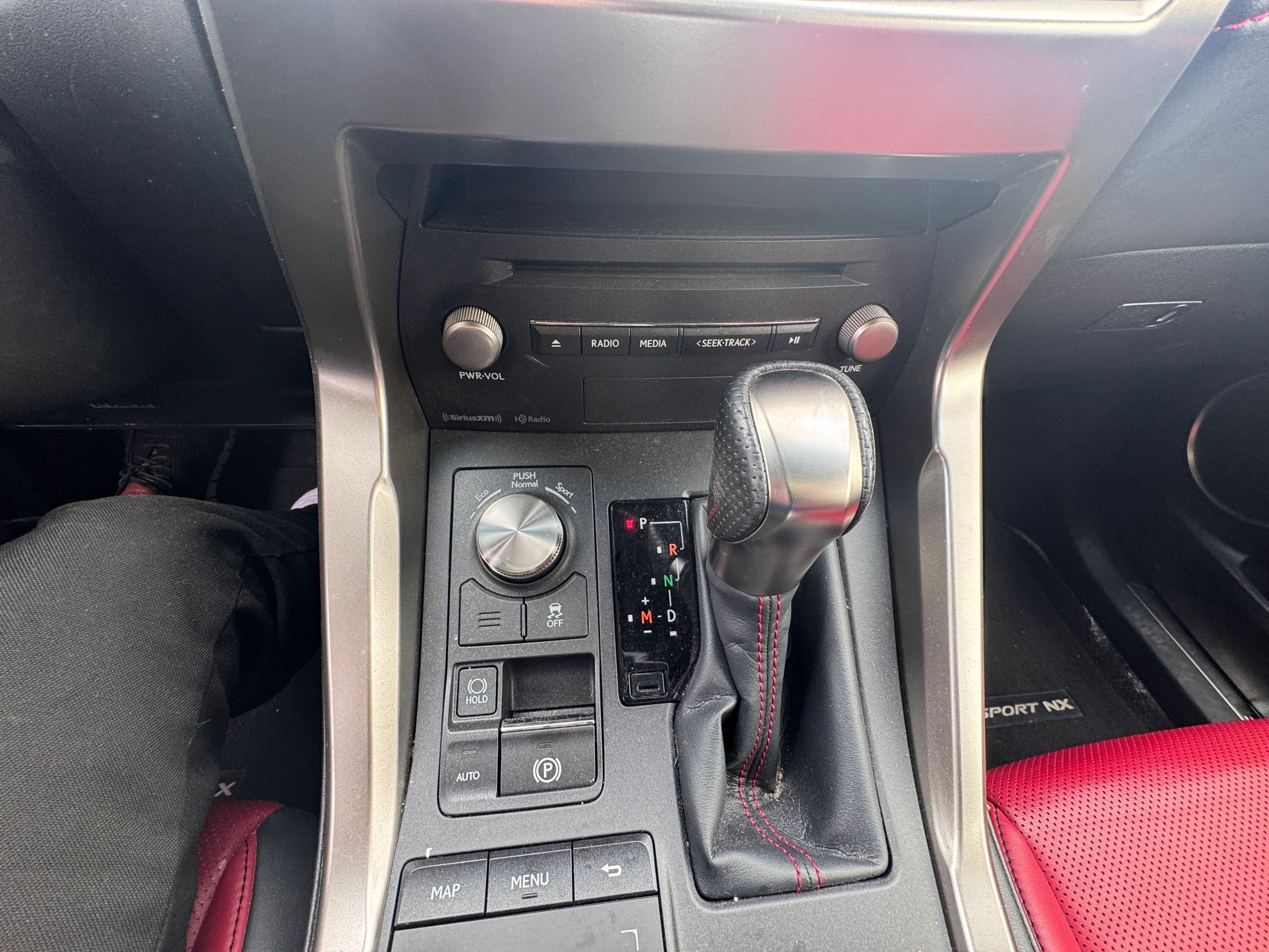 Lexus NX  2019 à Laval, Québec