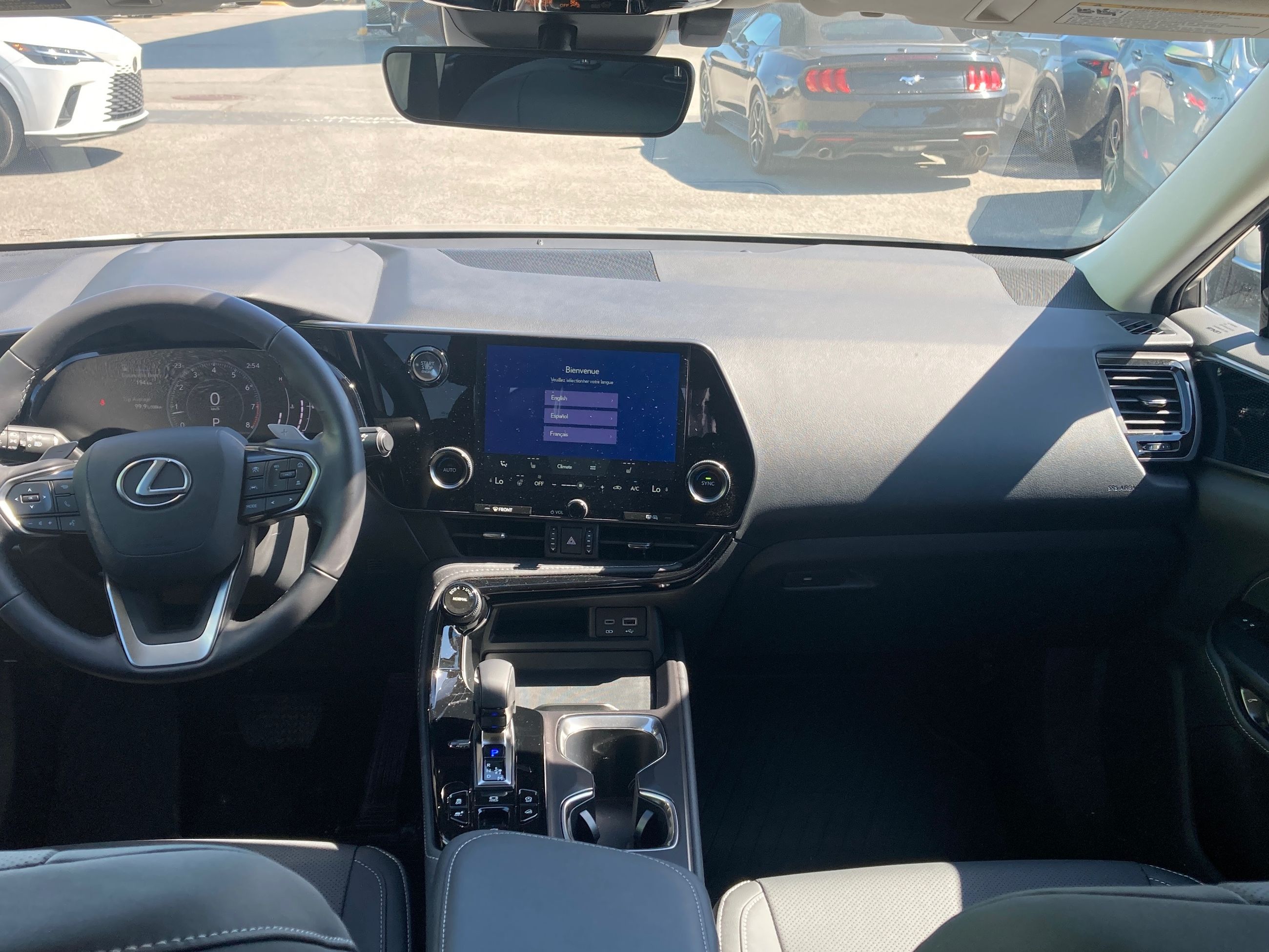 Lexus NX  2024 à Laval, Québec