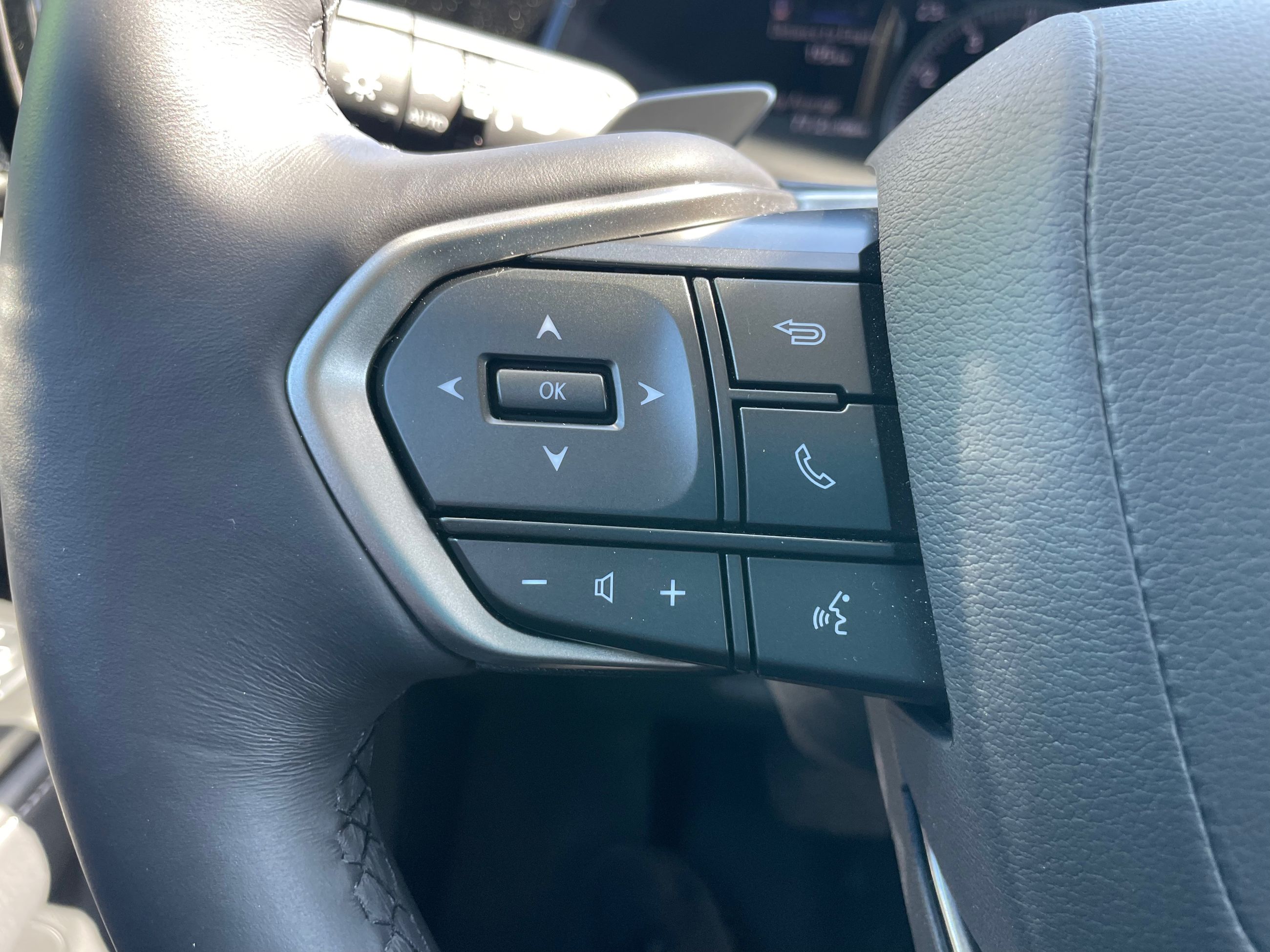 Lexus NX  2024 à Laval, Québec