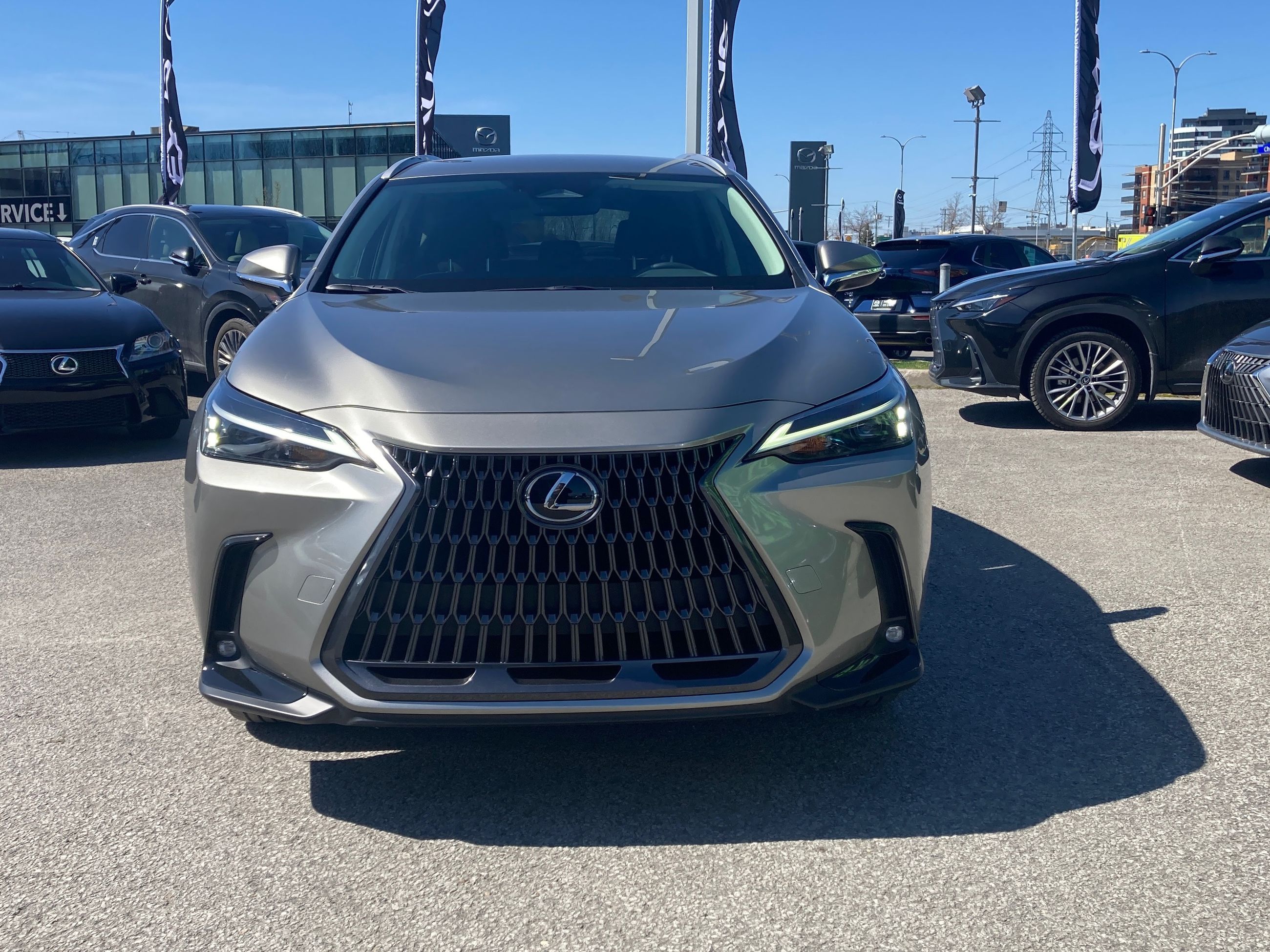Lexus NX  2024 à Laval, Québec