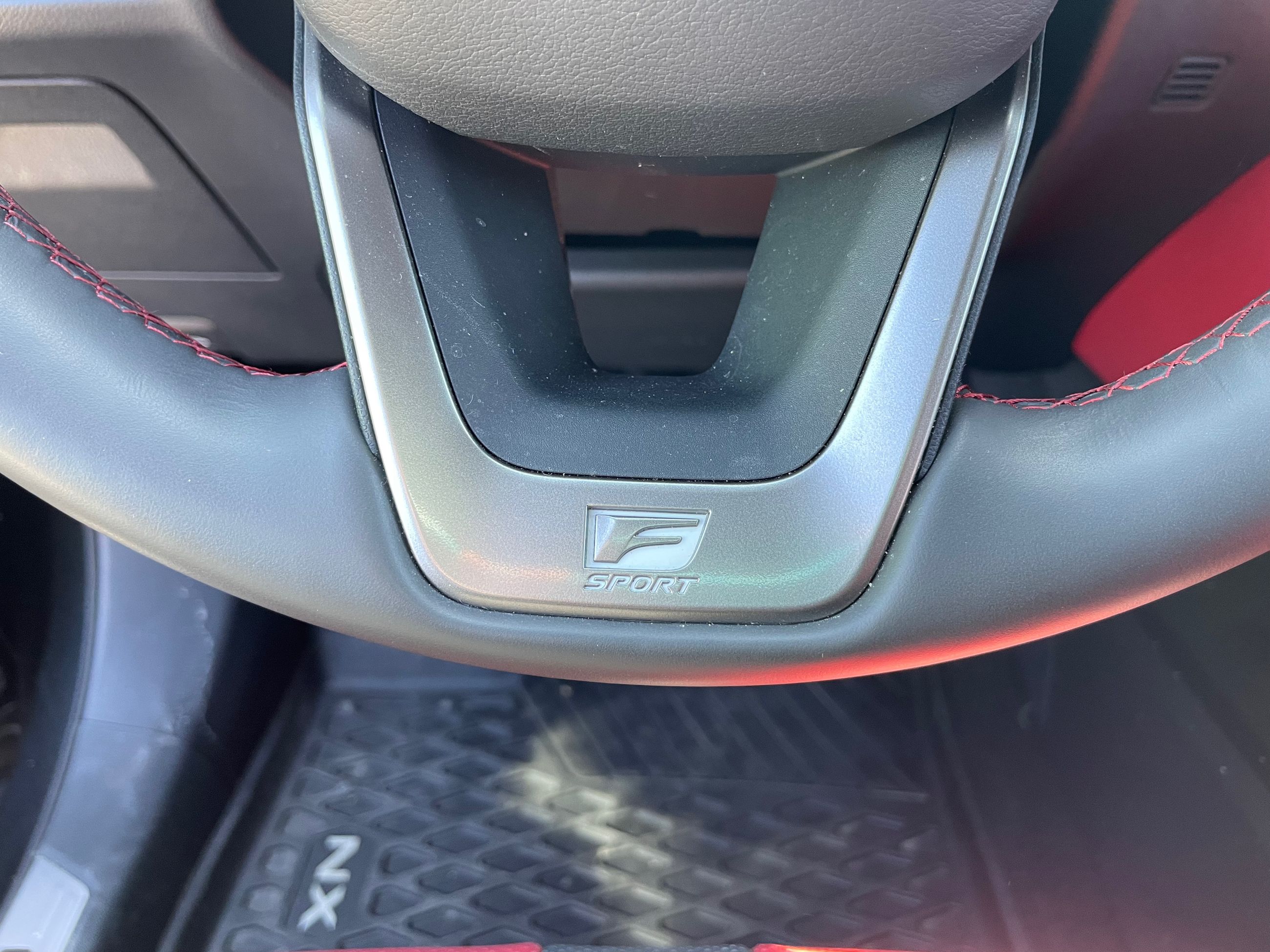 Lexus NX  2024 à Laval, Québec