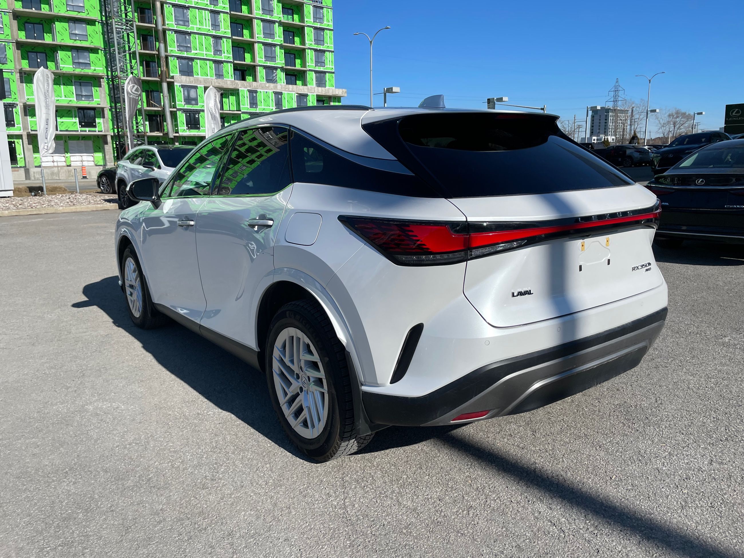 Lexus RX 350h  2023 à Laval, Québec