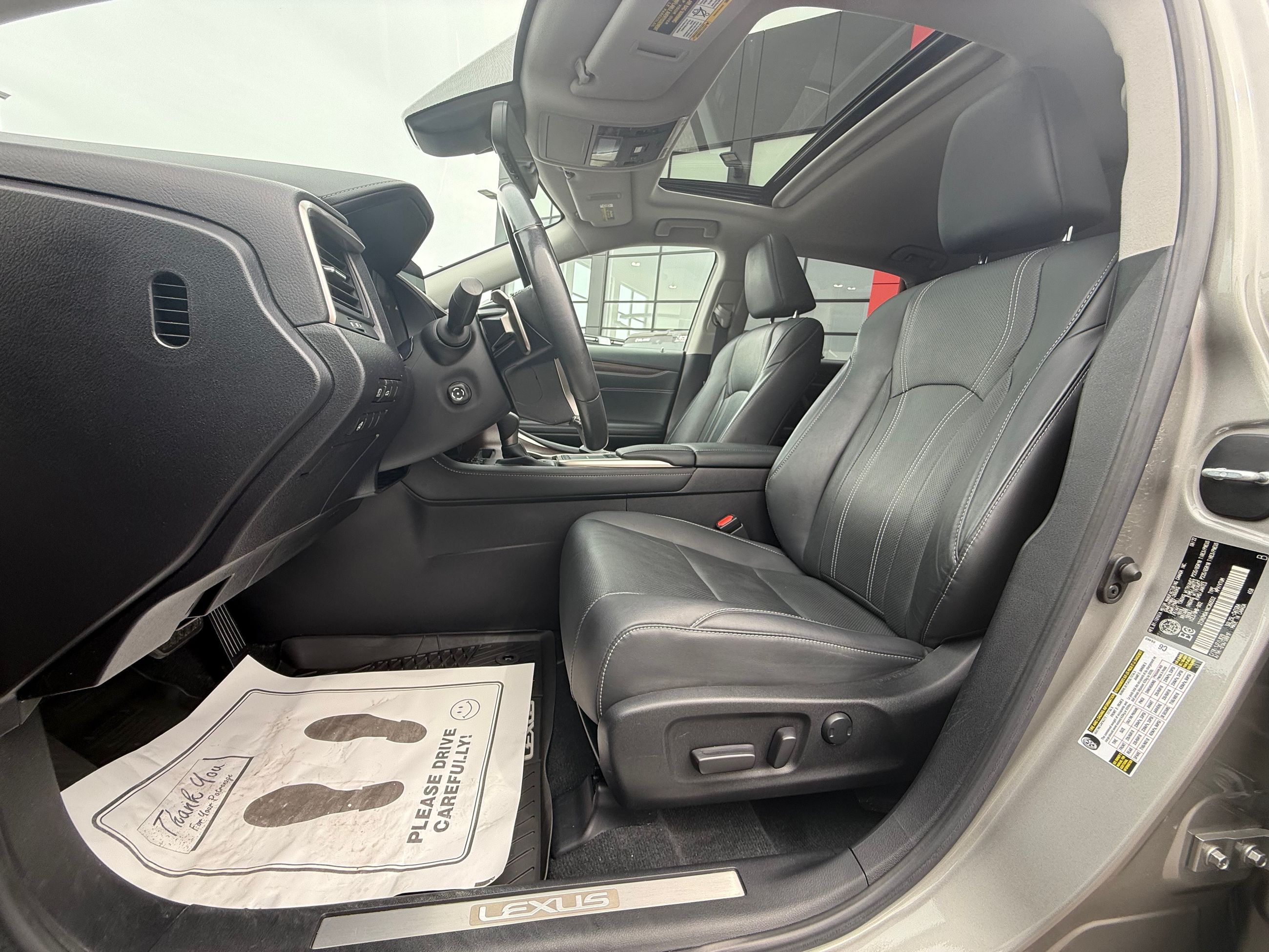 2022 Lexus RX in Mississauga, Ontario