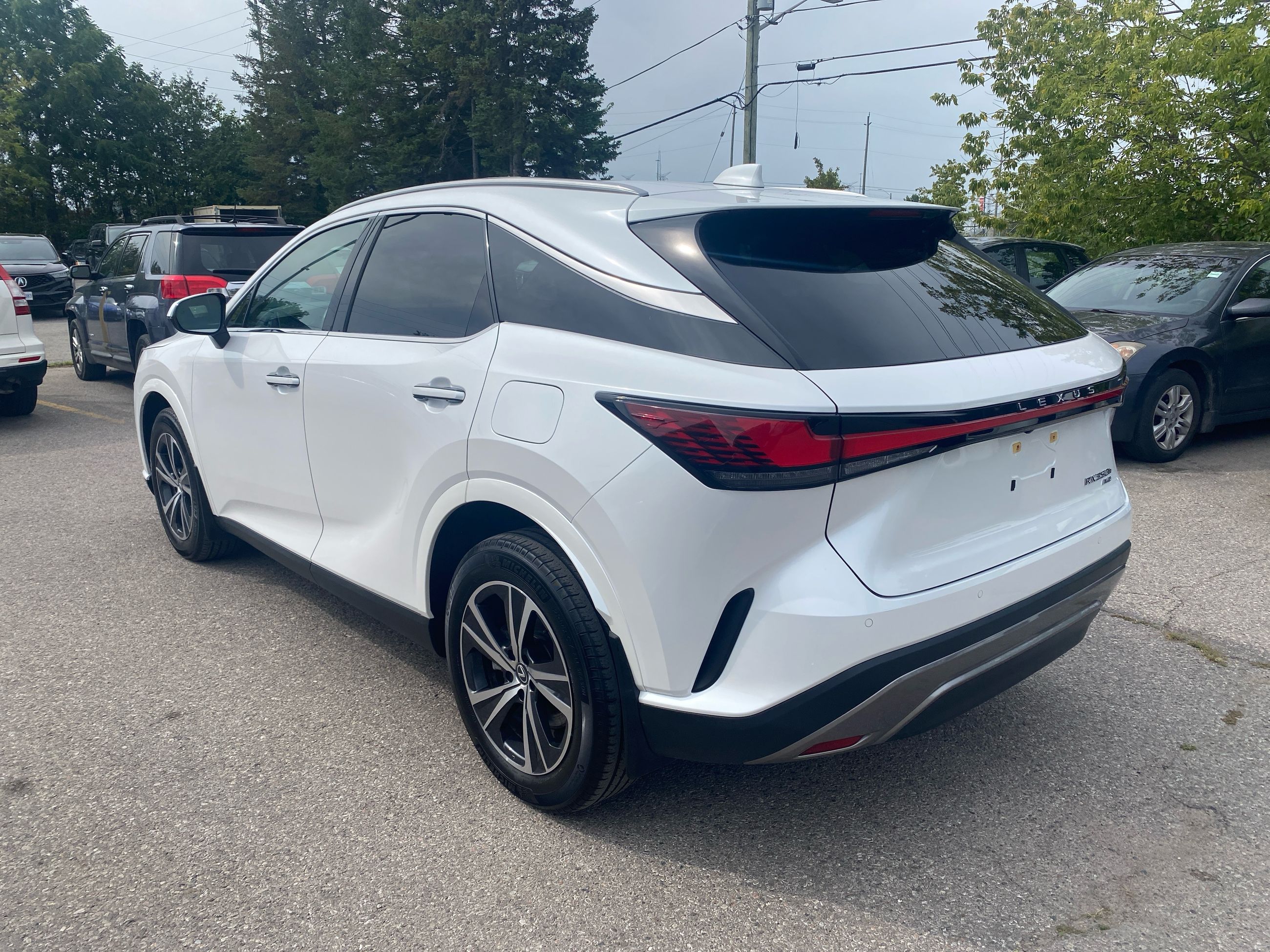 2024 Lexus RXh