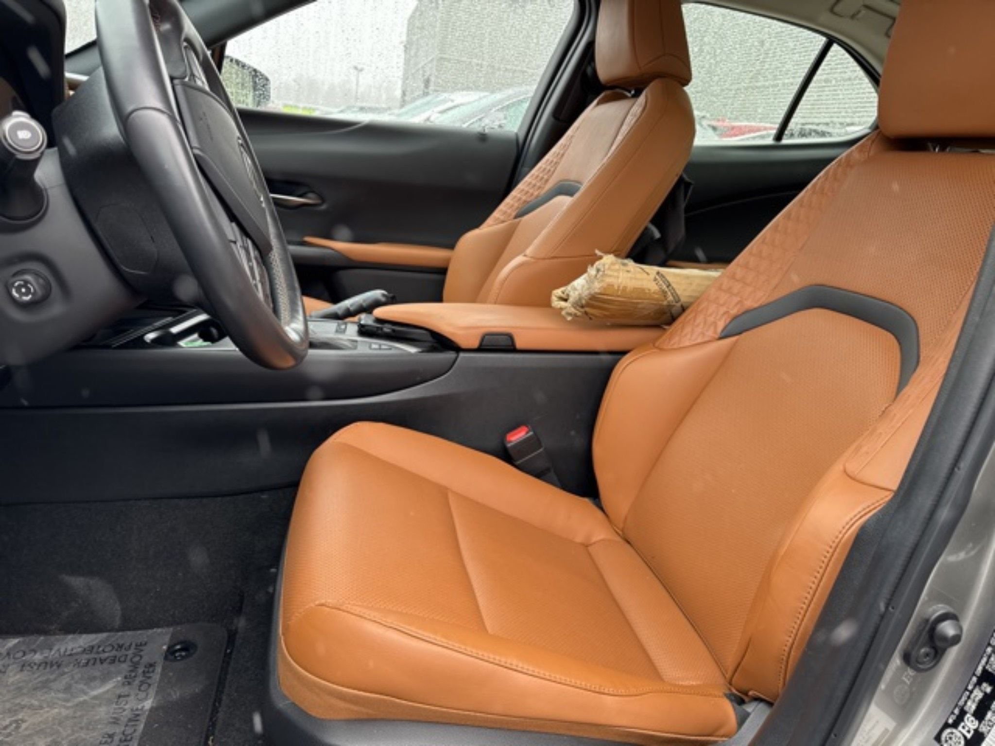 Lexus UX 250h  2021 à Laval, Québec