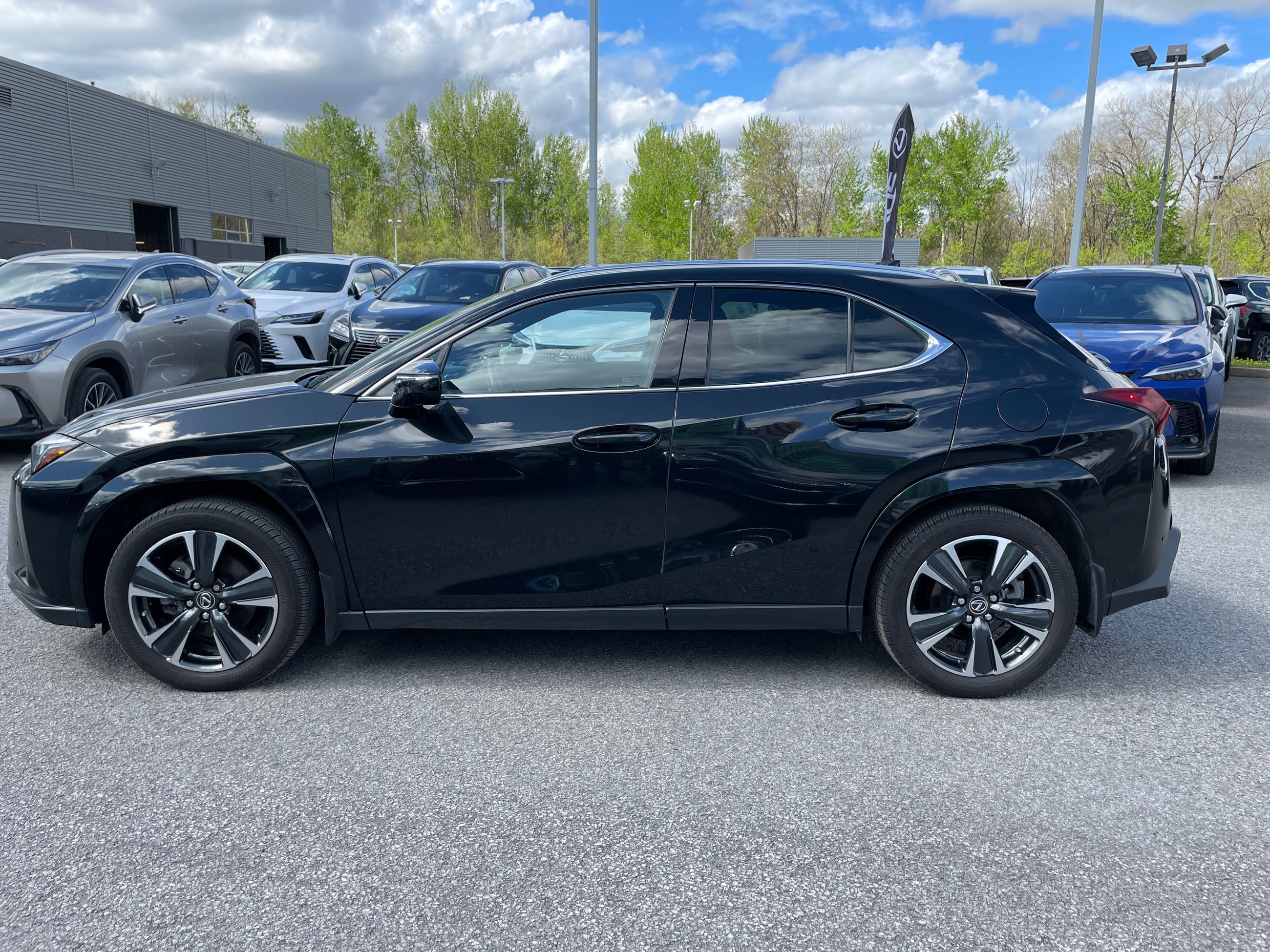 2023 Lexus UX 250h in Laval, Quebec