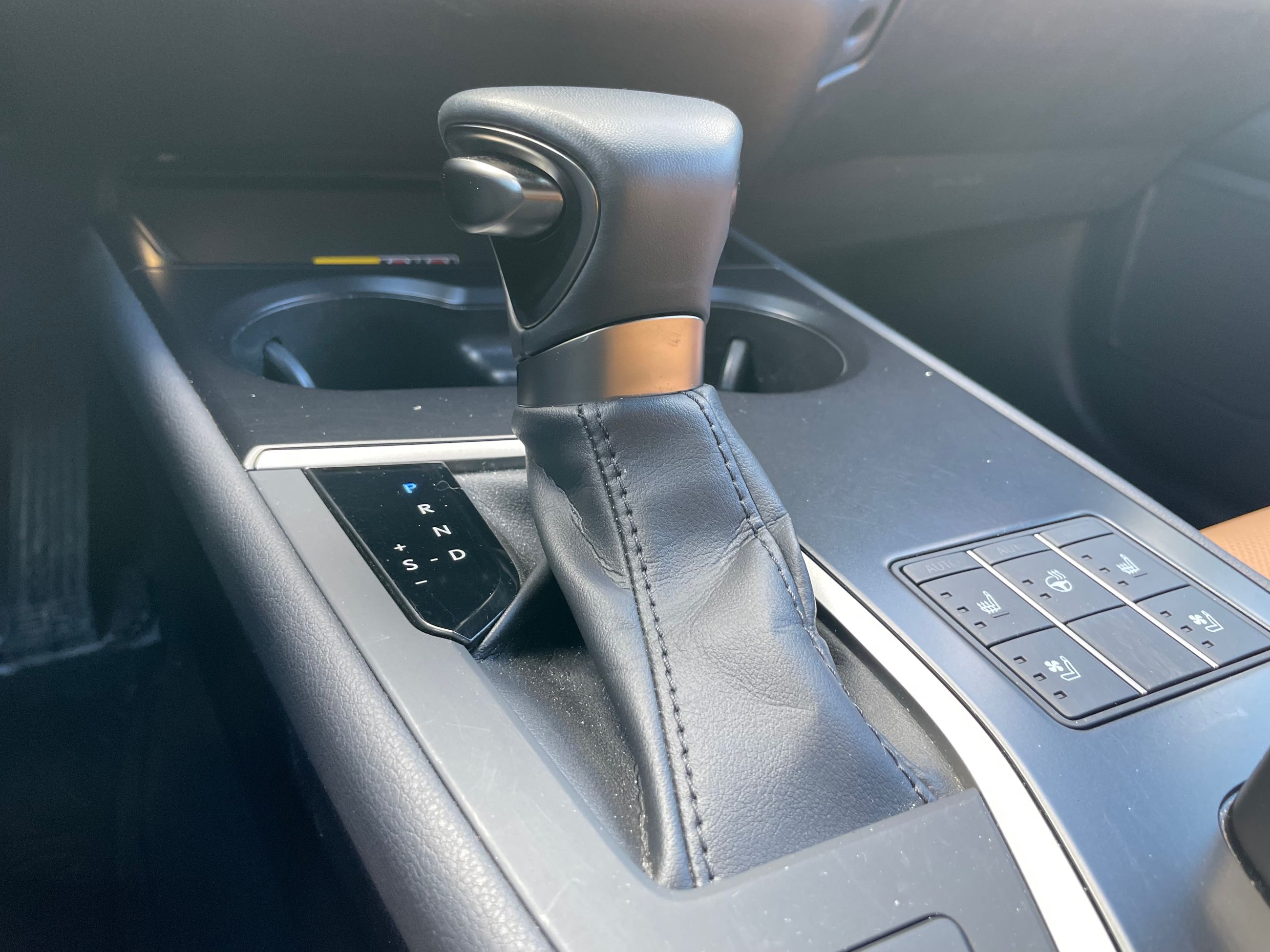 2023 Lexus UX 250h in Laval, Quebec