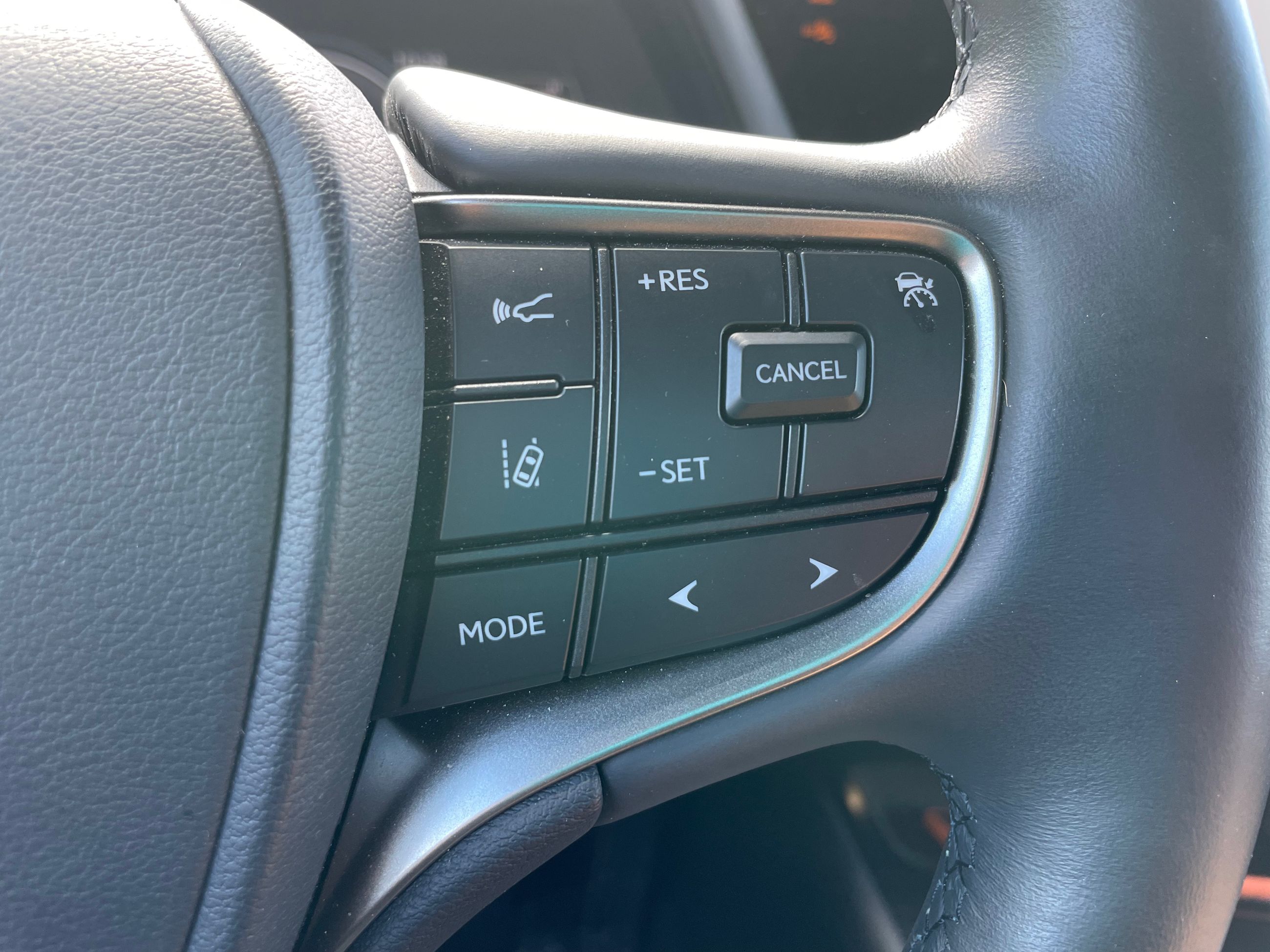 2023 Lexus UX 250h in Laval, Quebec