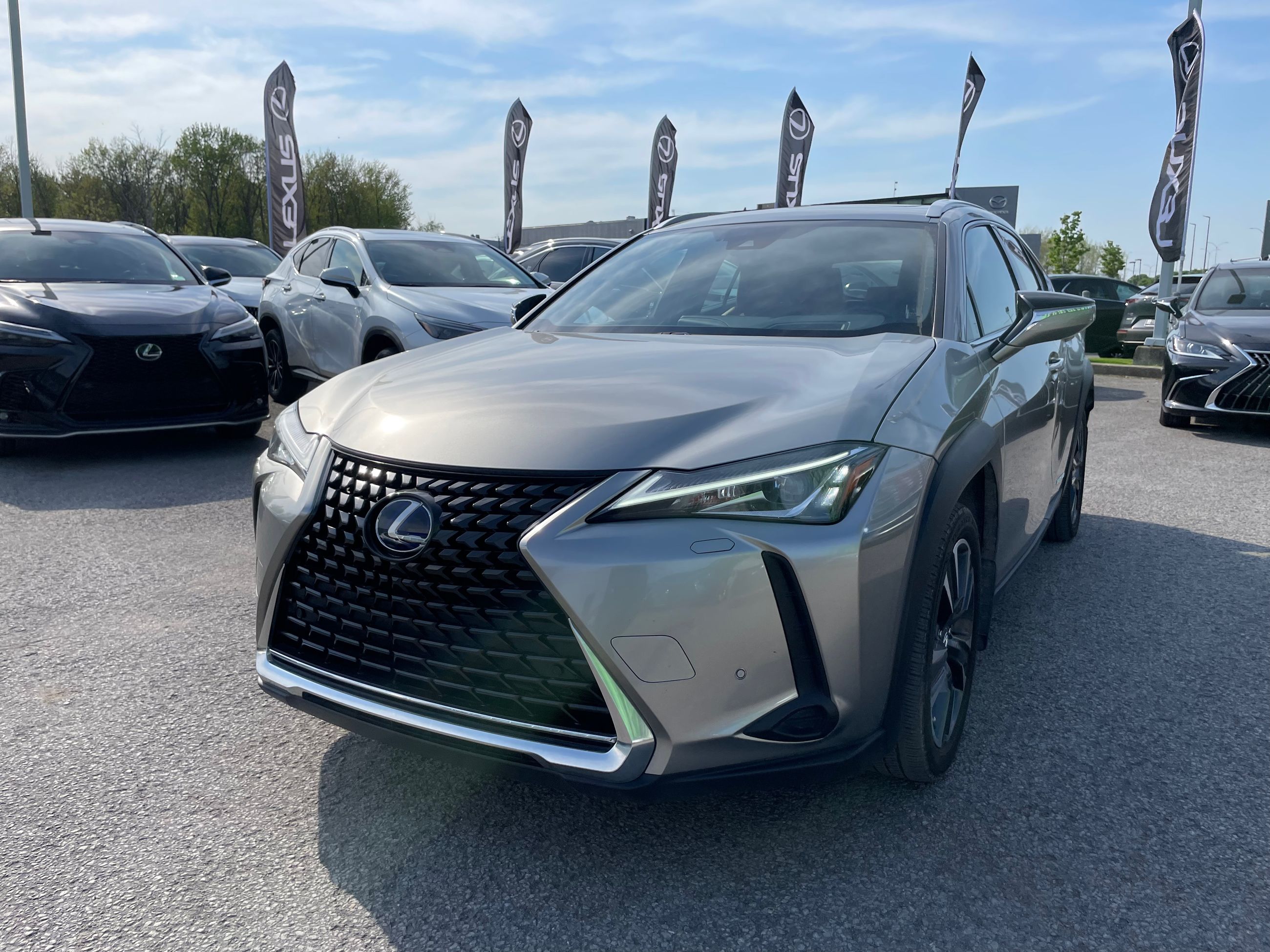 Lexus UX 250h  2021 à Laval, Québec