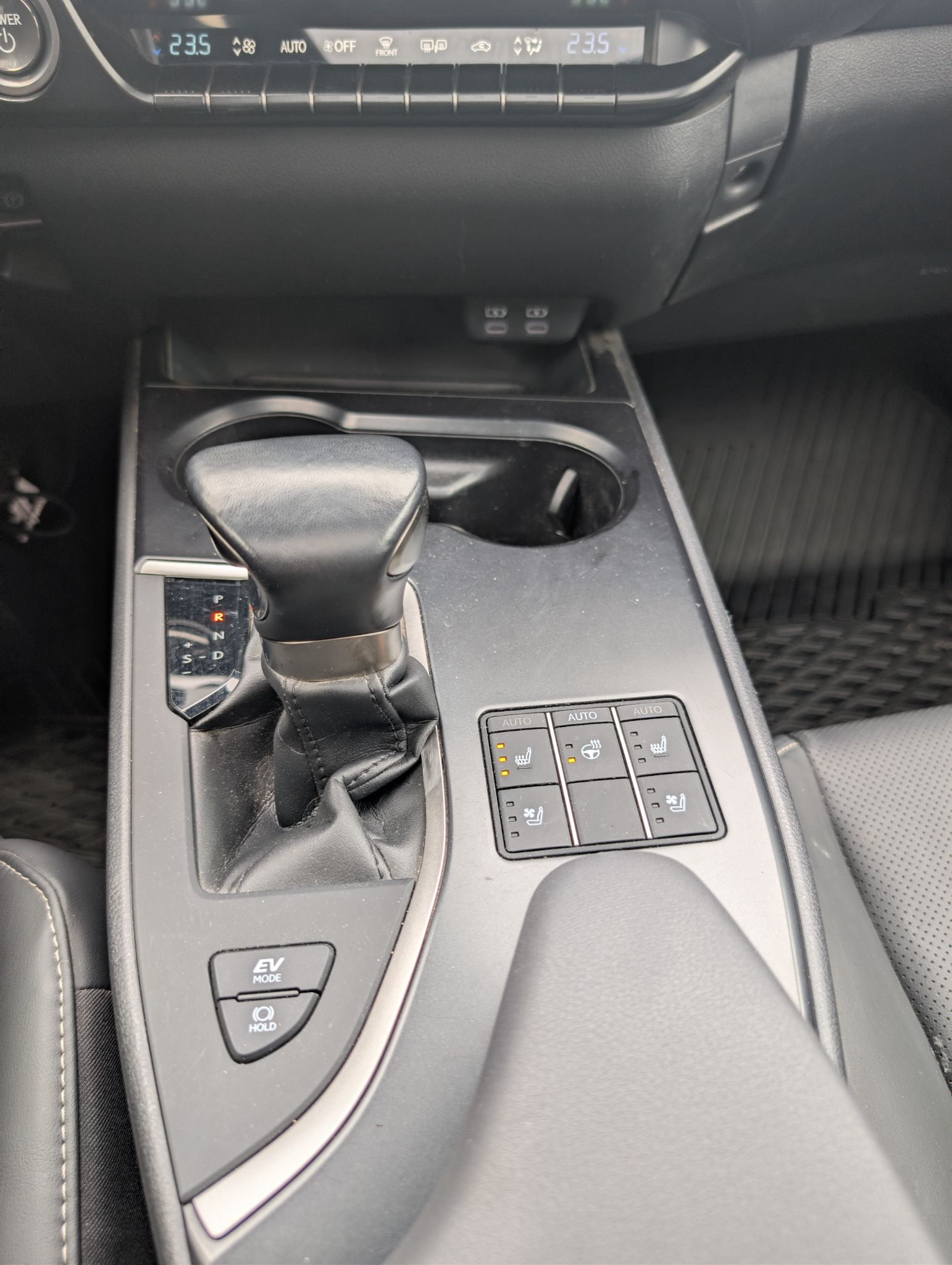 2023 Lexus UXh