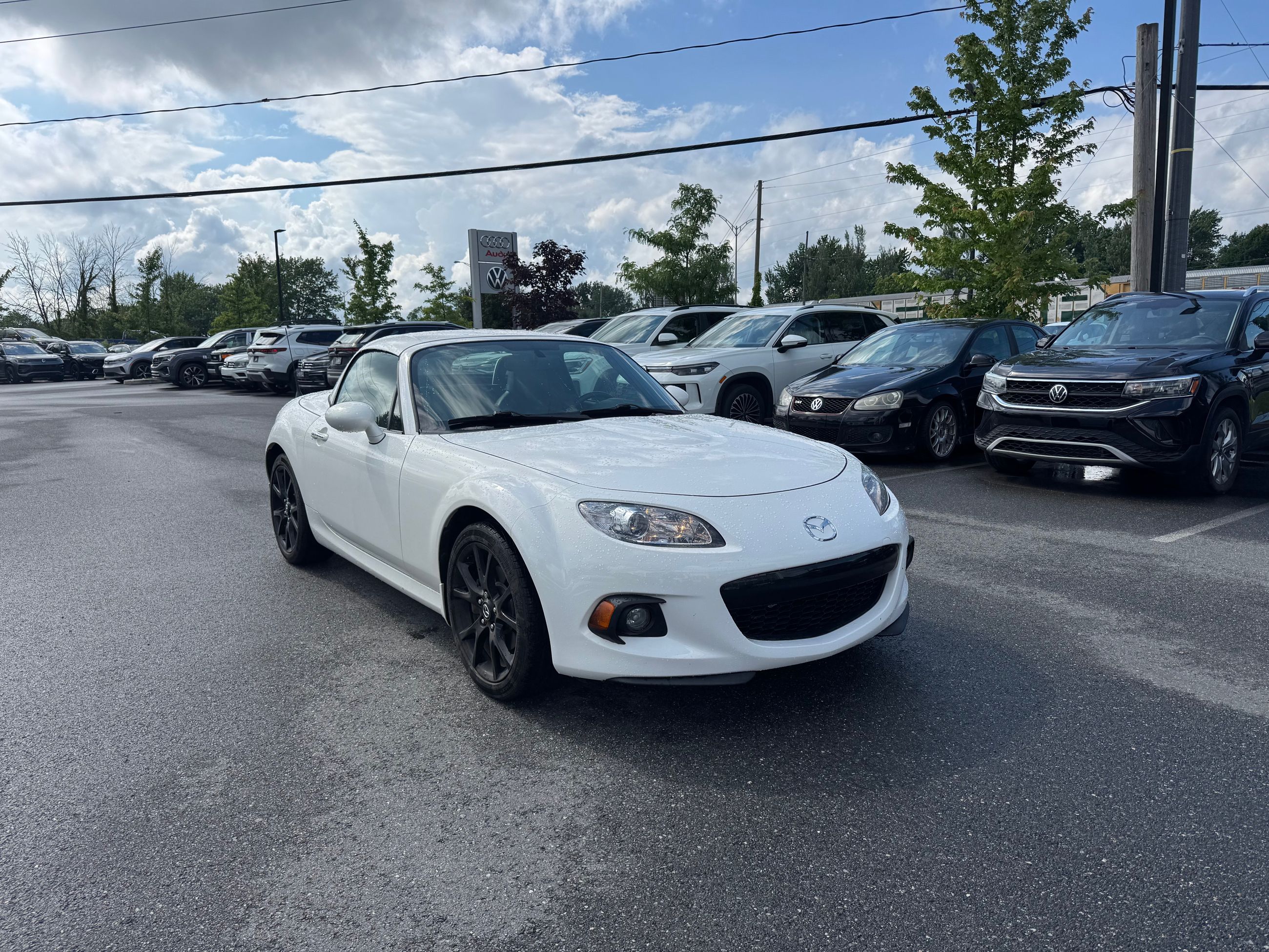 Mazda MX-5 Miata  2014 à Saint-Bruno-de-Montarville, Québec