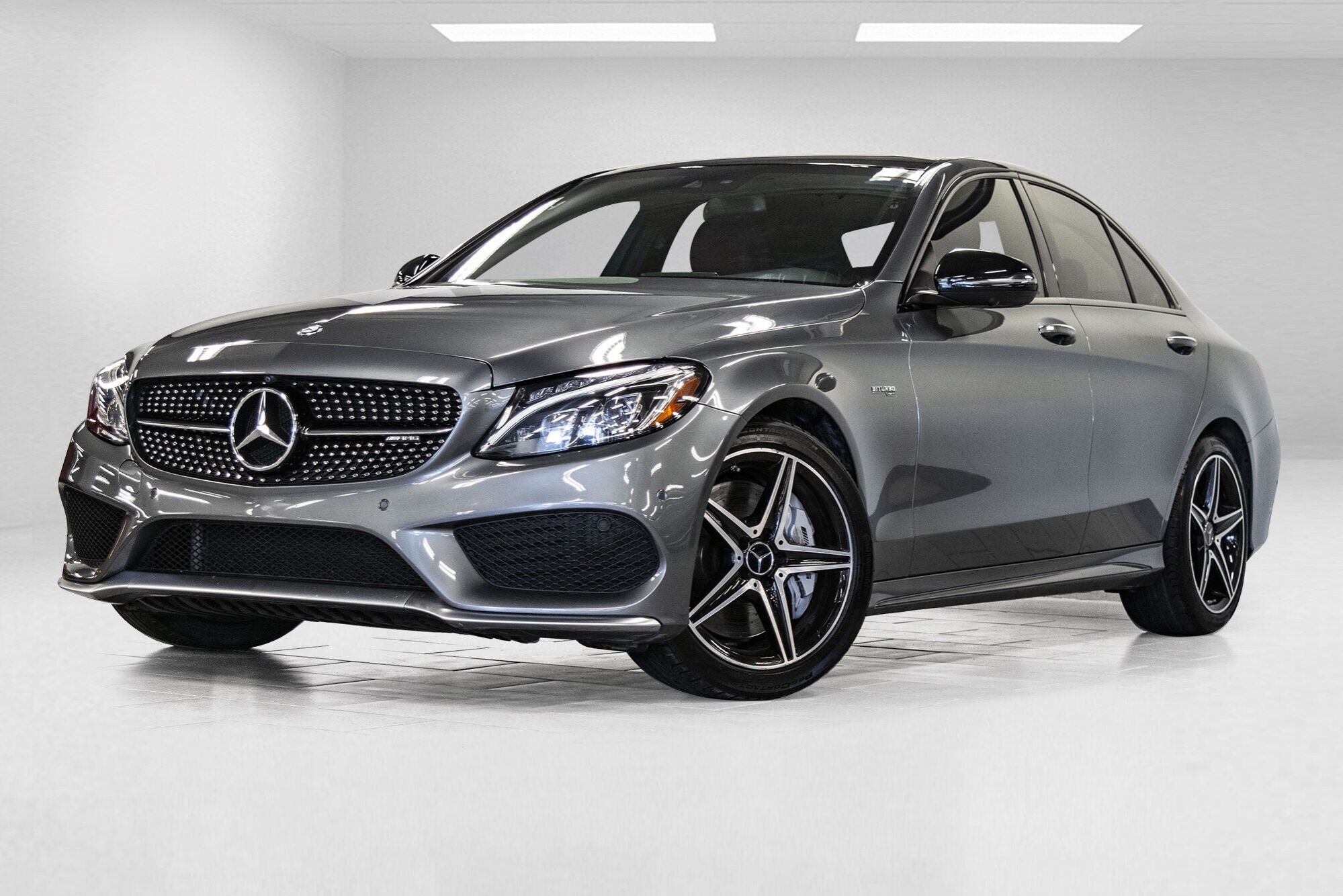 MercedesBenz West Island Home