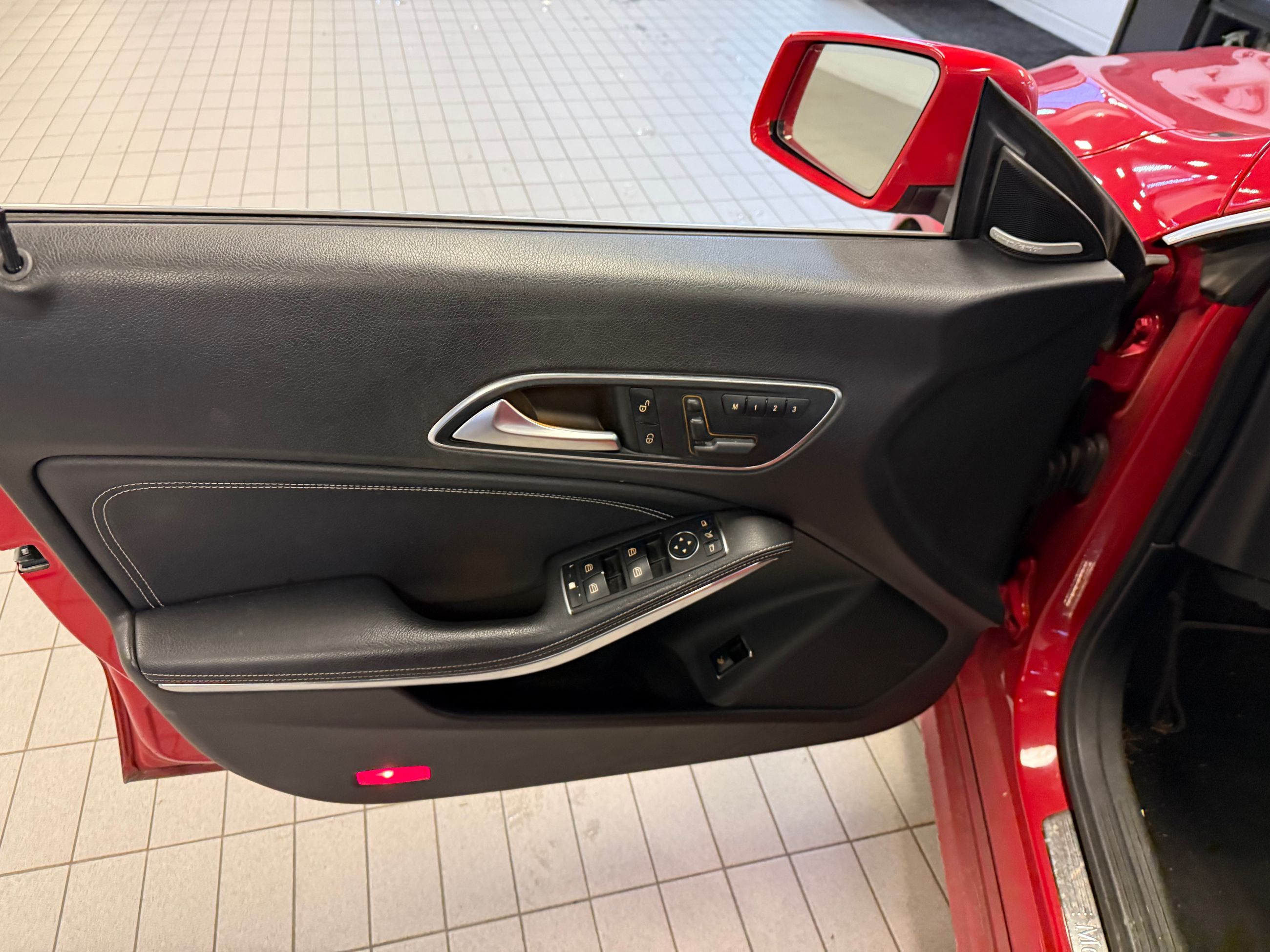 Mercedes-Benz CLA250  2014 à Vancouver, Colombie-Britannique