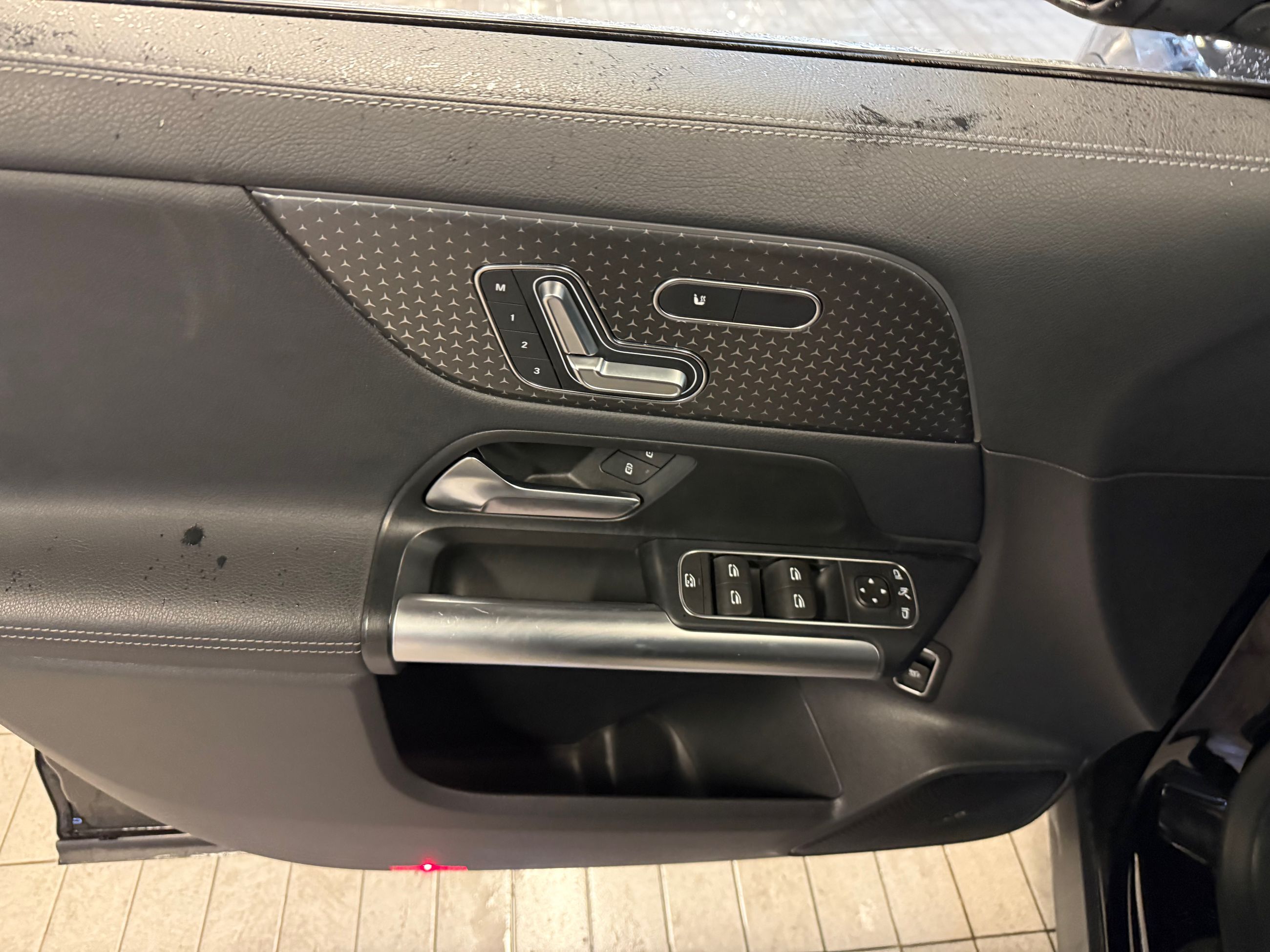 Mercedes-Benz GLA250  2024 à Vancouver, Colombie-Britannique