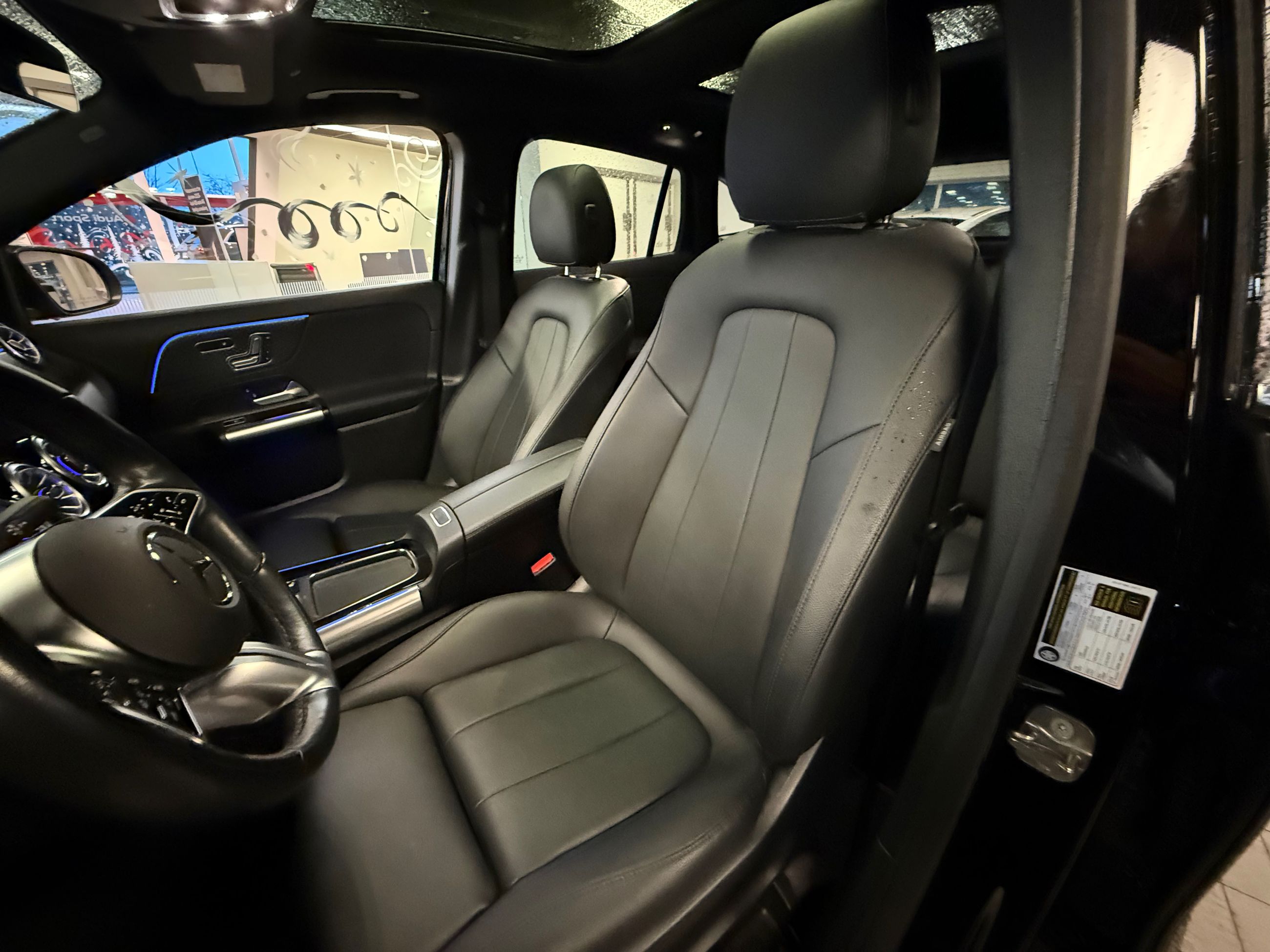 Mercedes-Benz GLA250  2024 à Vancouver, Colombie-Britannique