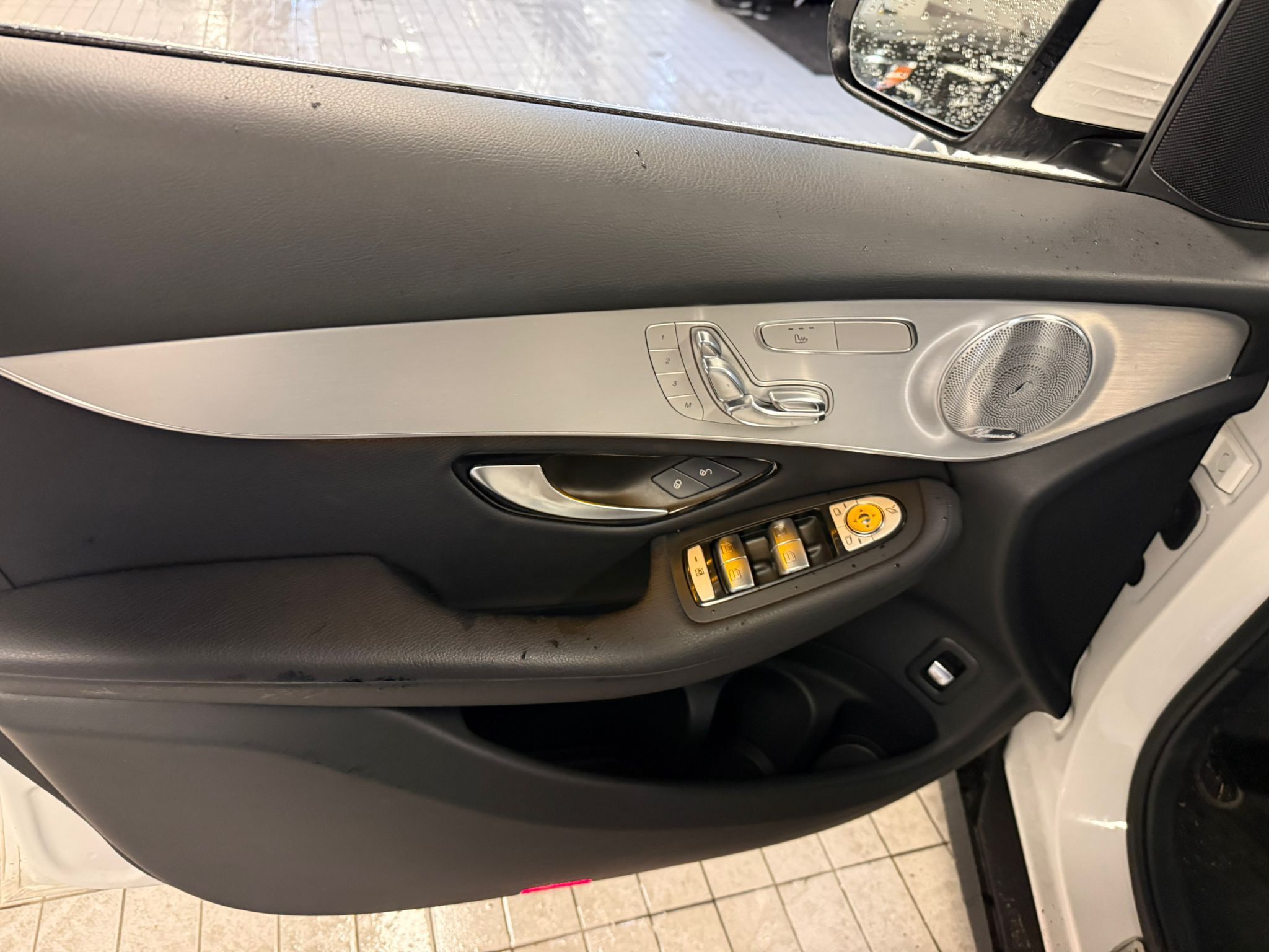 2018 Mercedes-Benz GLC300 in Vancouver, British Columbia