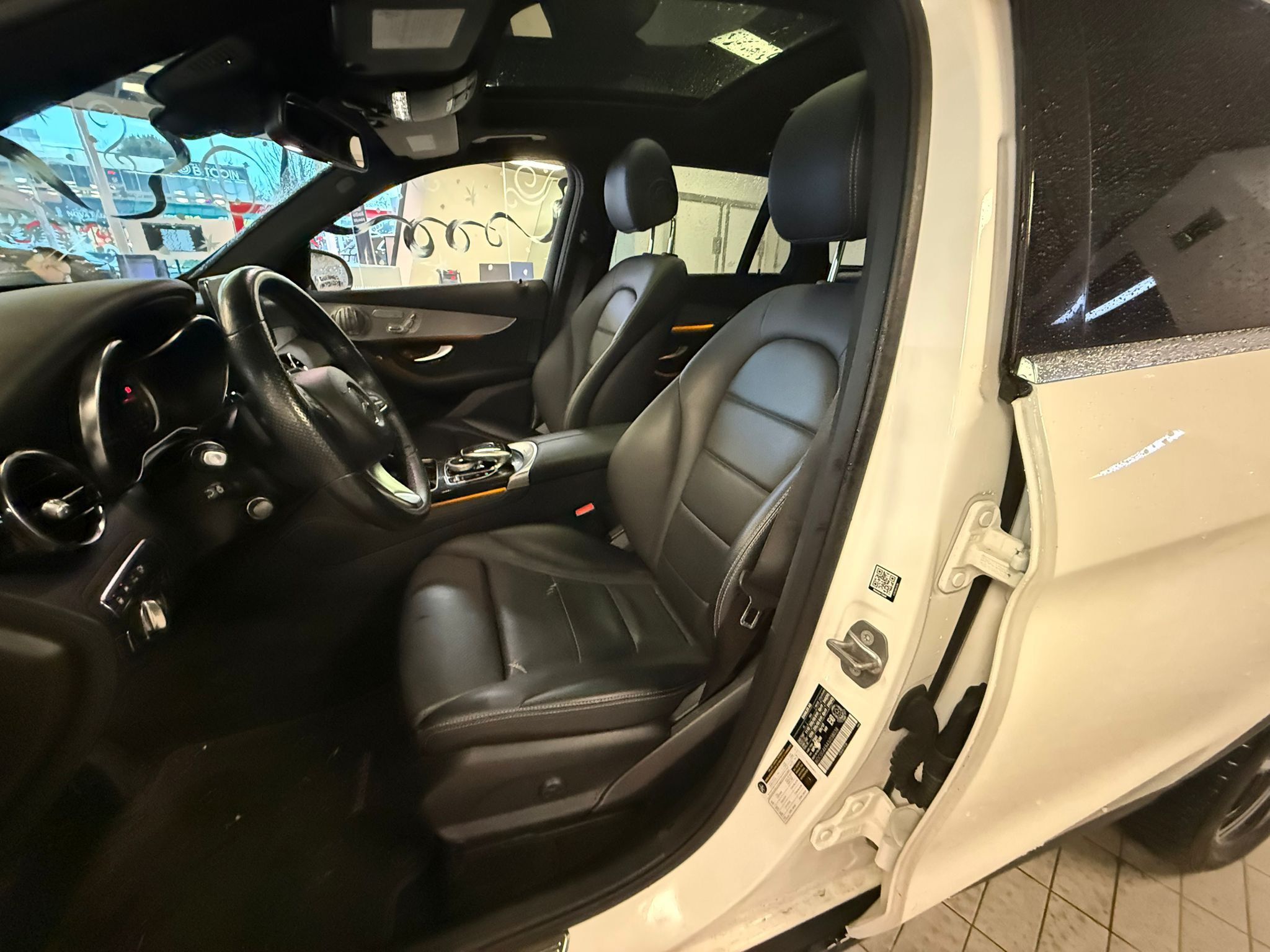 2018 Mercedes-Benz GLC300 in Vancouver, British Columbia