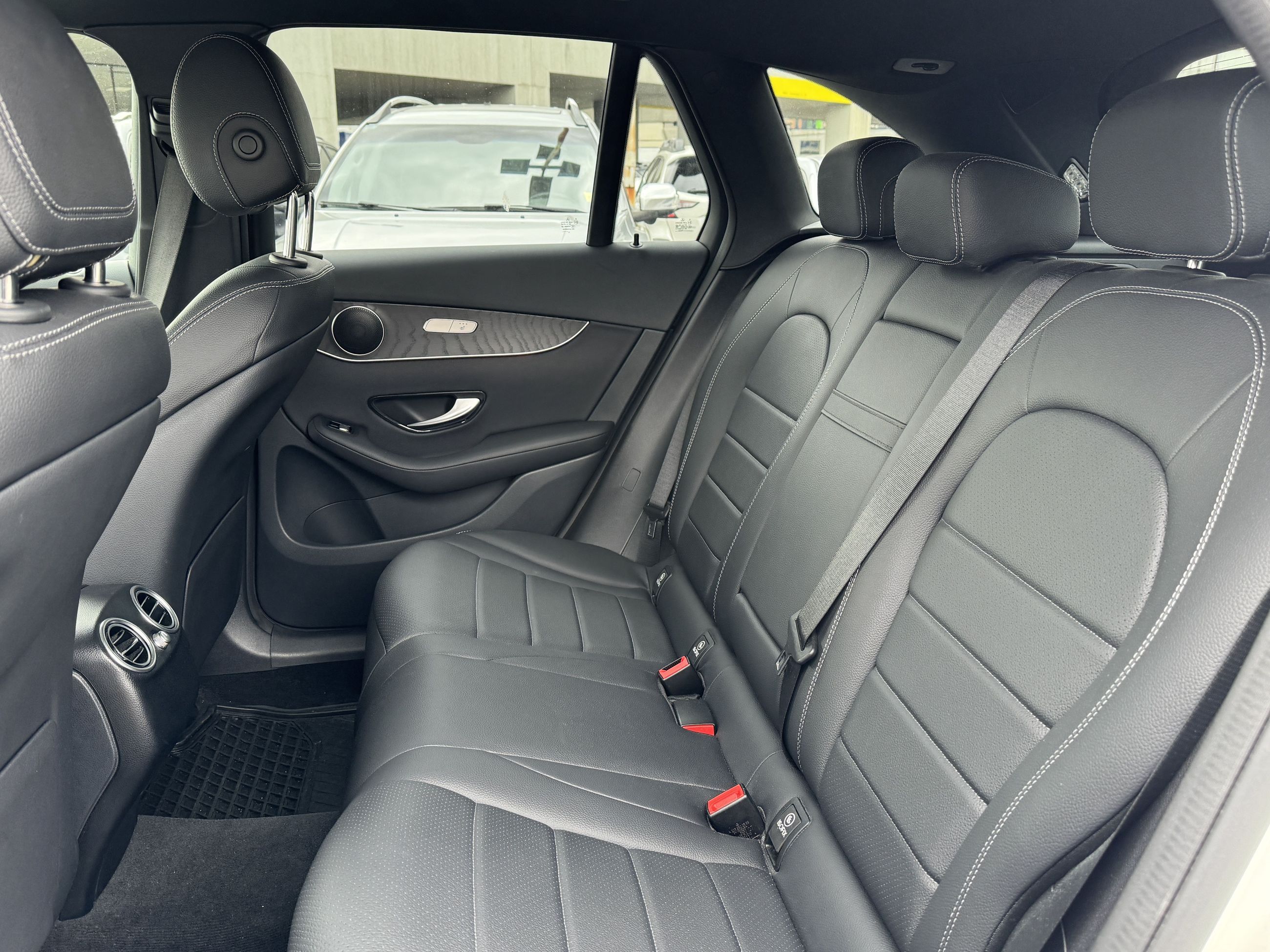 2020 Mercedes-Benz GLC300 in Vancouver, British Columbia