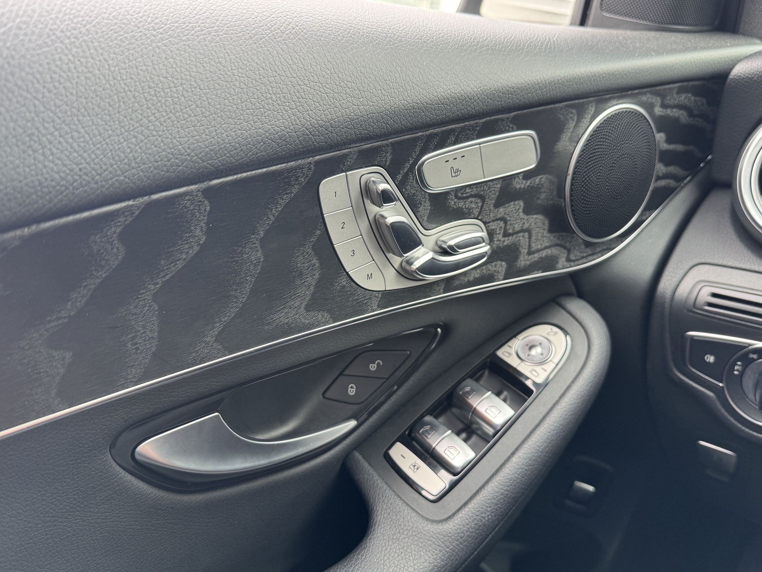 2020 Mercedes-Benz GLC300 in Vancouver, British Columbia