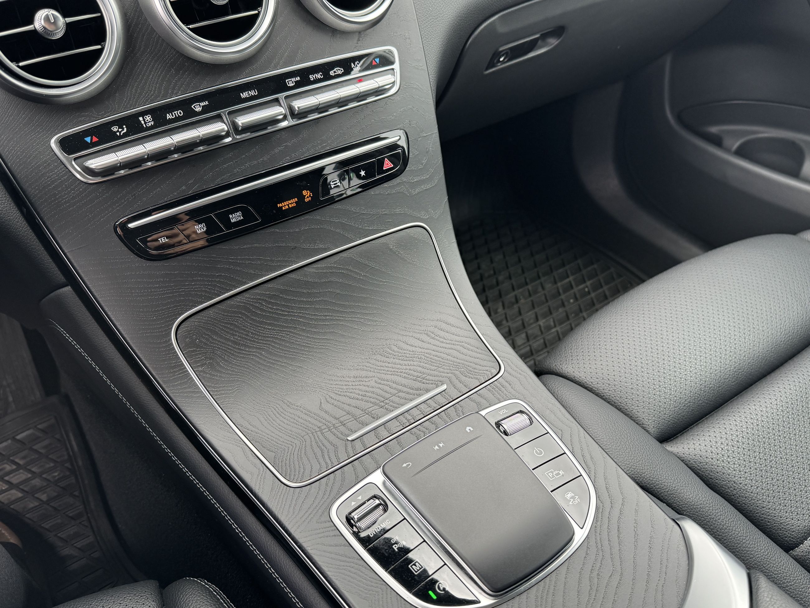 2020 Mercedes-Benz GLC300 in Vancouver, British Columbia