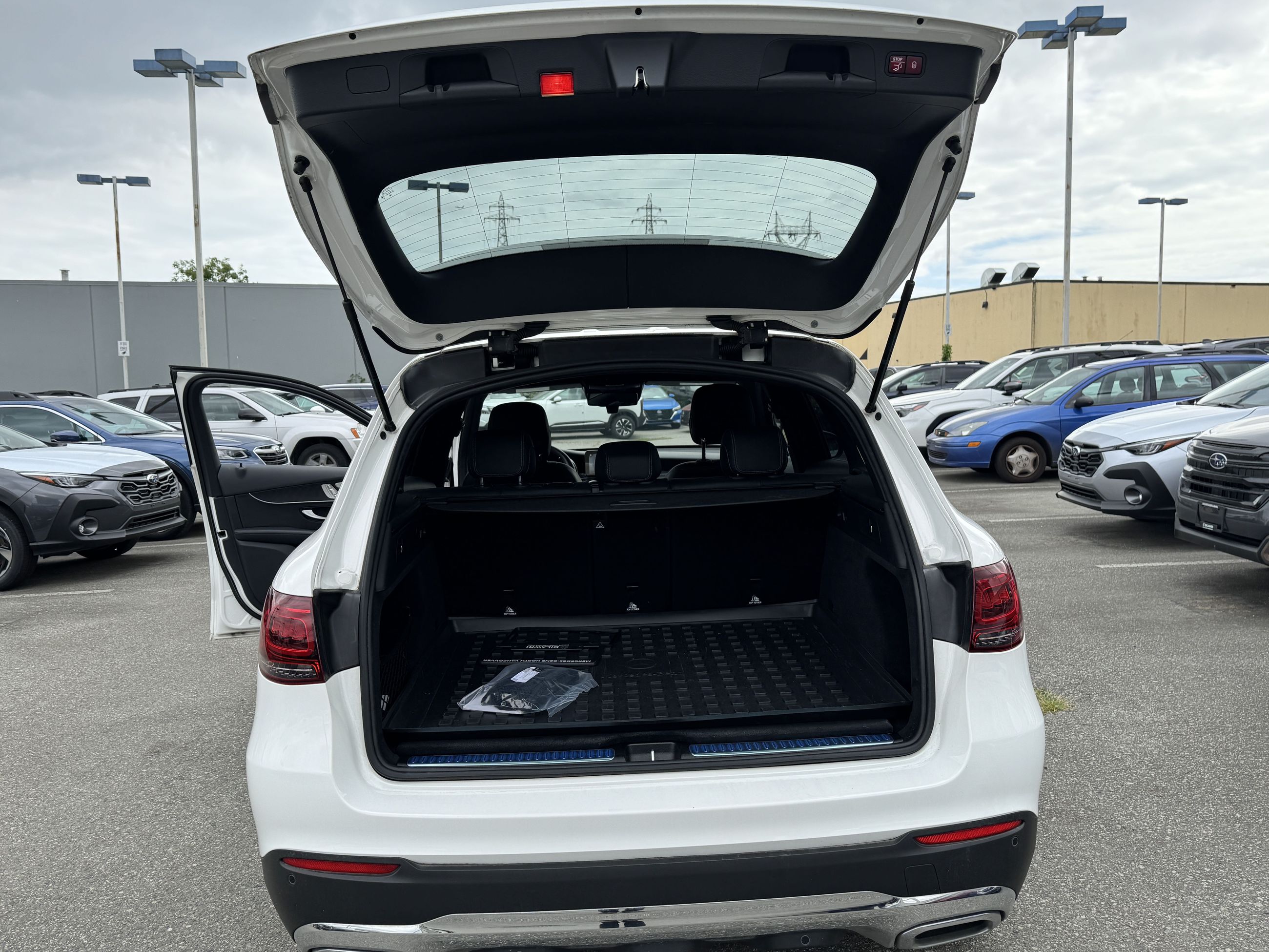 2020 Mercedes-Benz GLC300 in Vancouver, British Columbia