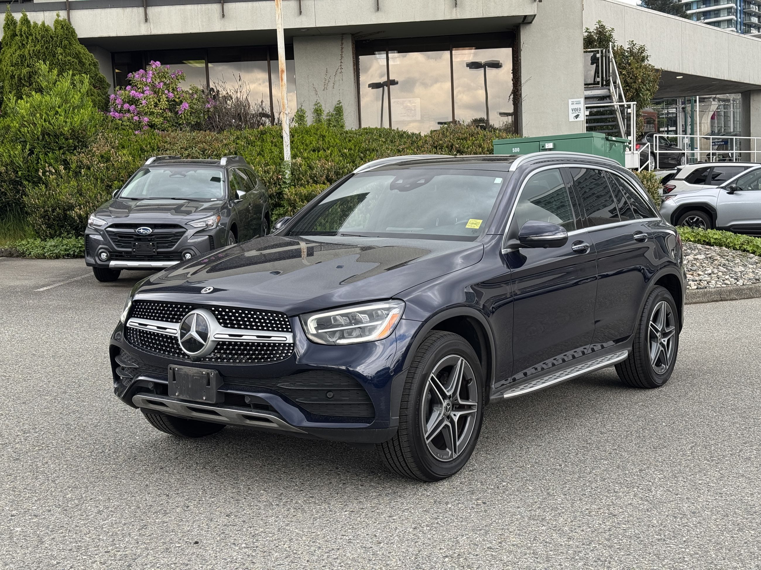 Mercedes-Benz GLC300  2021 à Vancouver, Colombie-Britannique