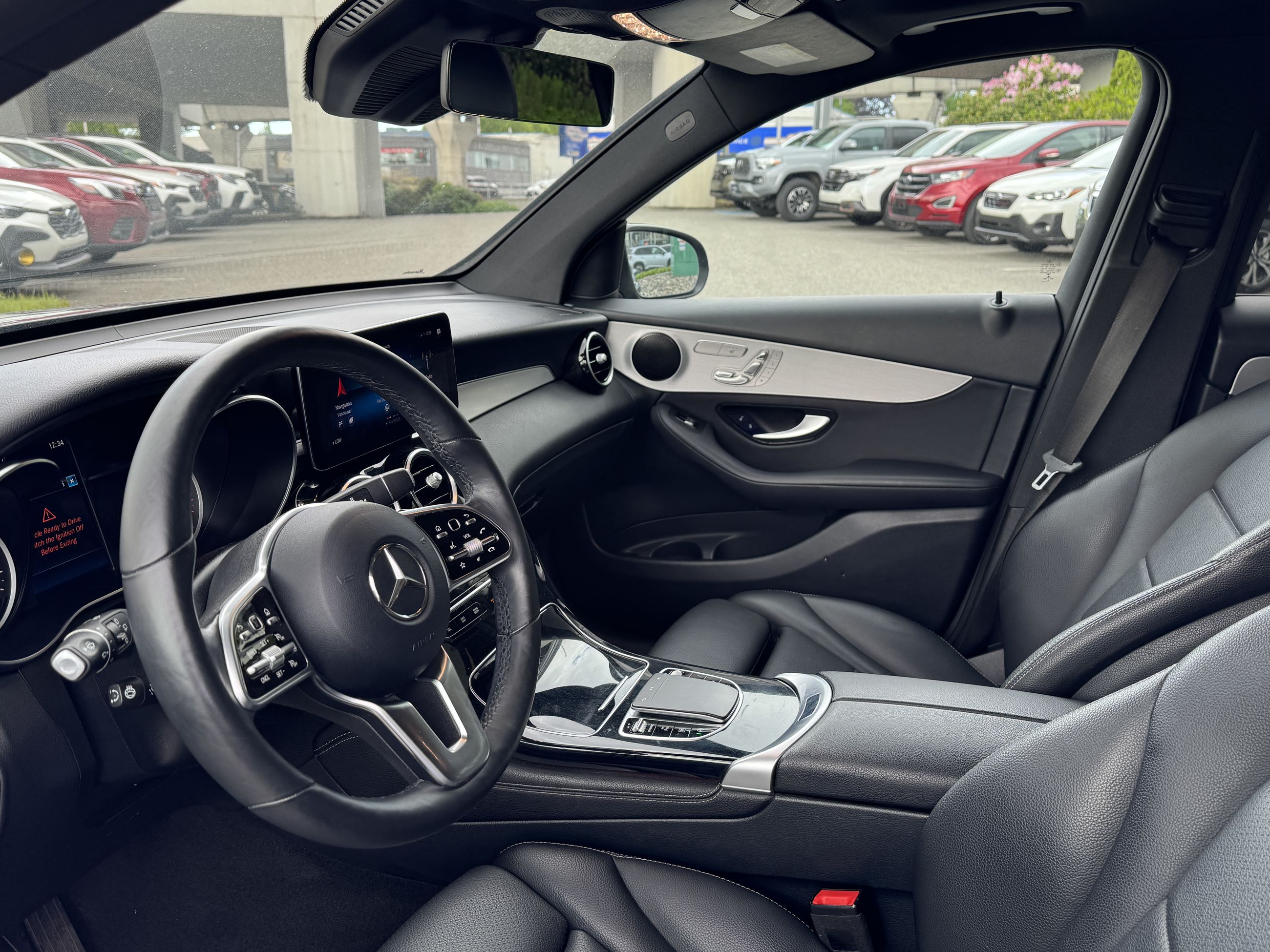 Mercedes-Benz GLC300  2021 à Vancouver, Colombie-Britannique