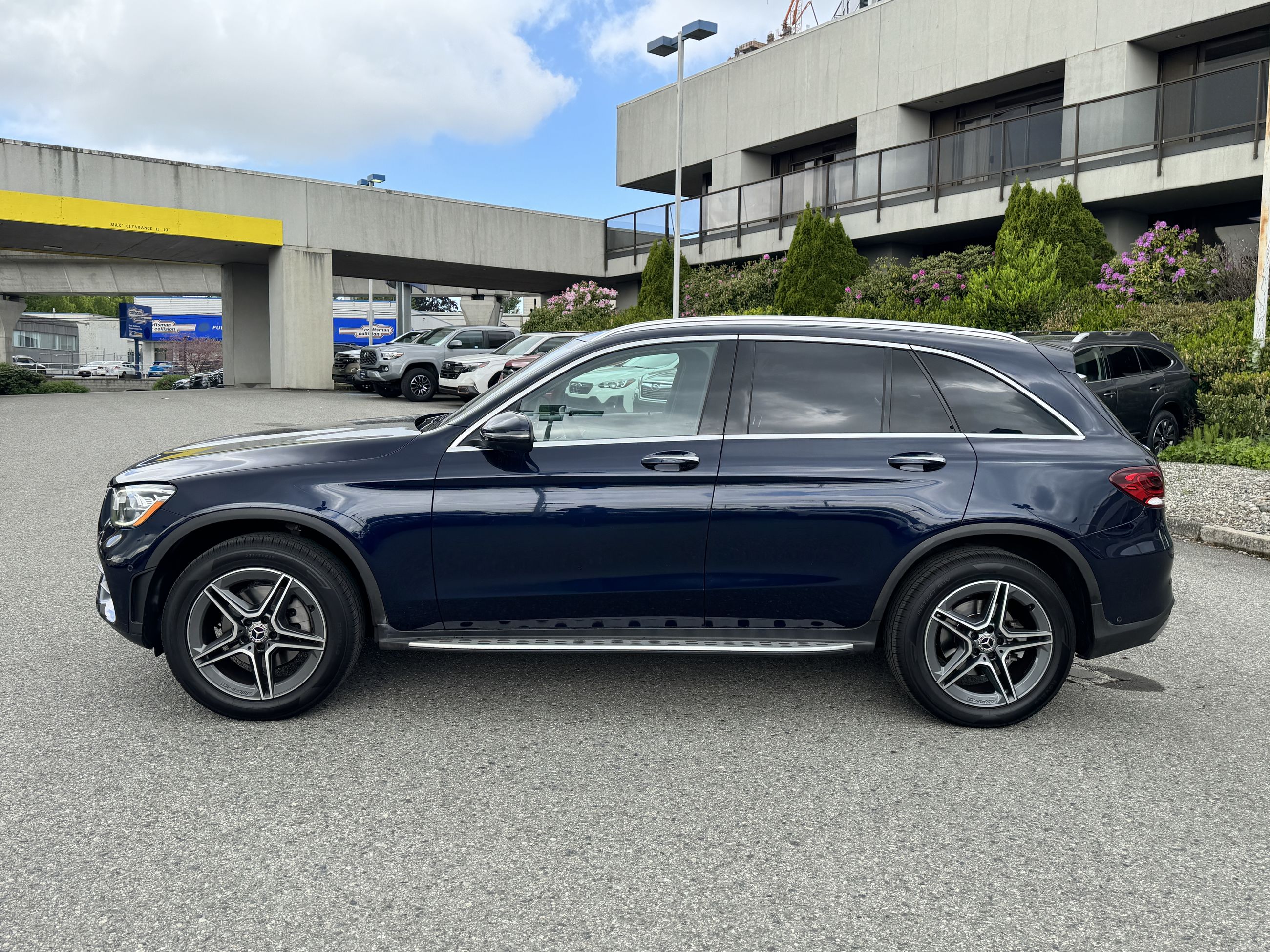 Mercedes-Benz GLC300  2021 à Vancouver, Colombie-Britannique