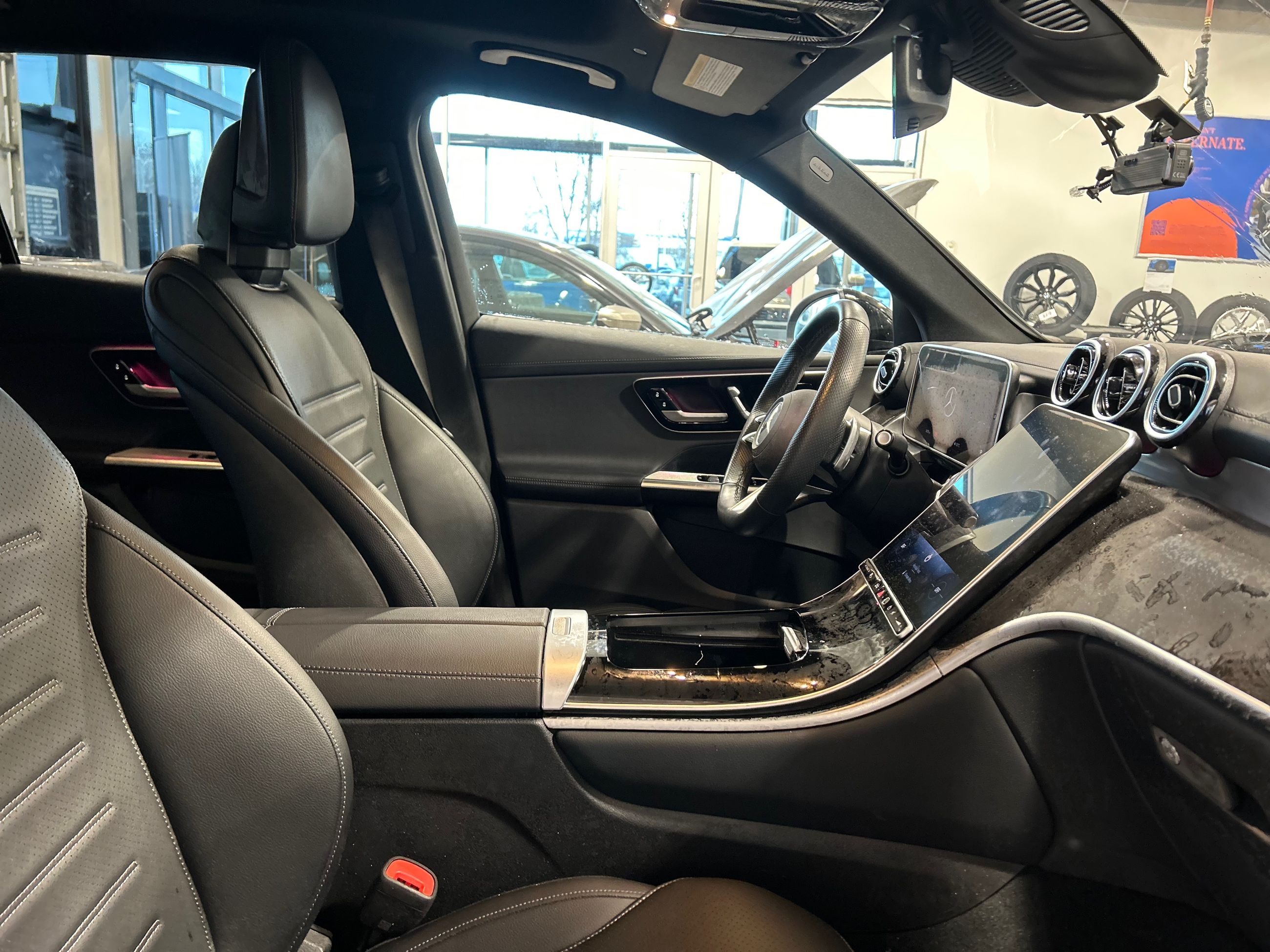 Mercedes-Benz GLC300  2024 à Regina, Saskatchewan