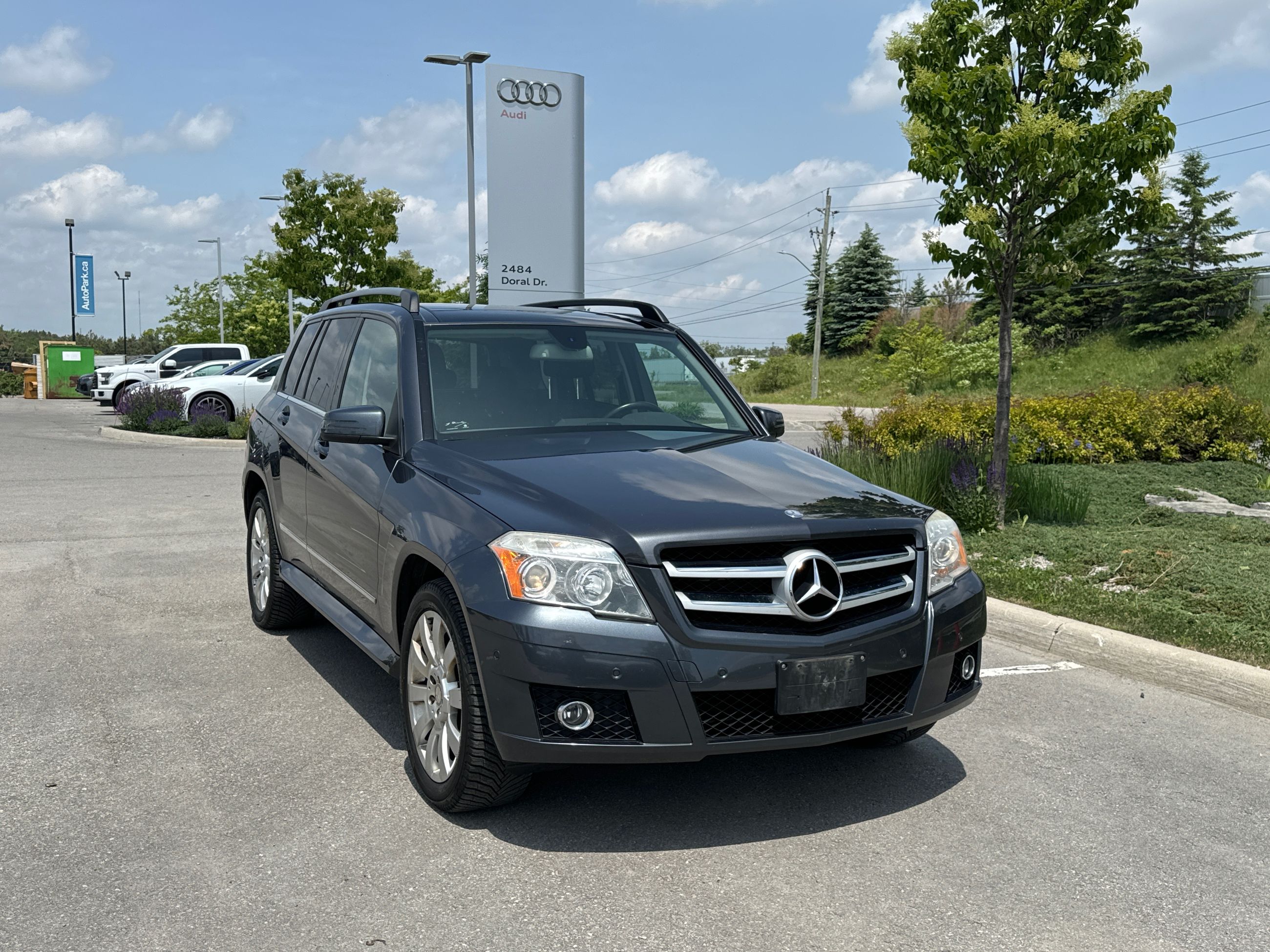 2010 Mercedes-Benz GLK350 in Barrie, Ontario