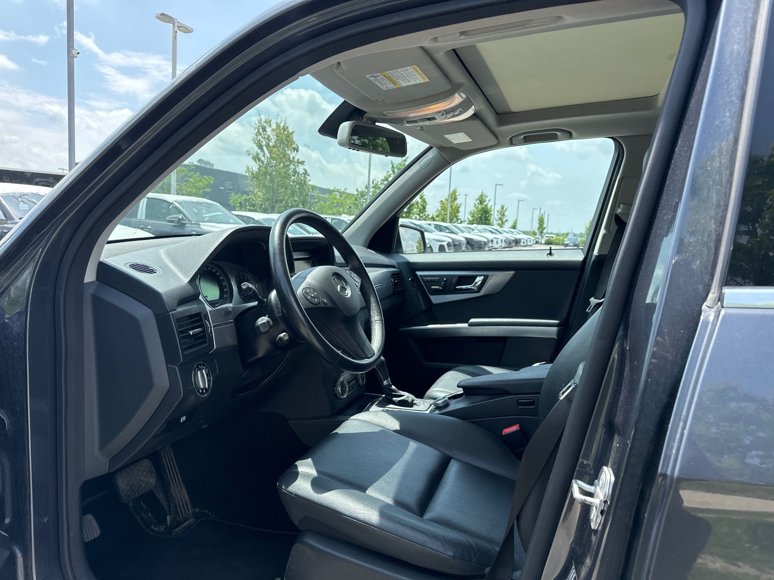 2010 Mercedes-Benz GLK350 in Barrie, Ontario