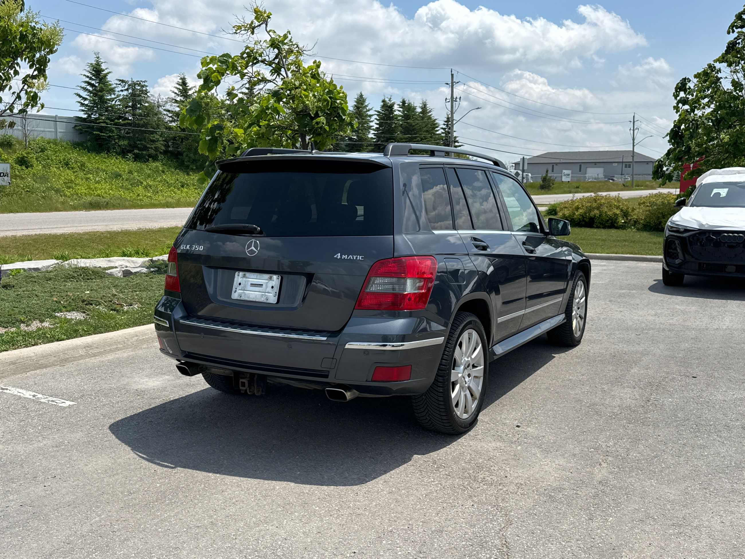 2010 Mercedes-Benz GLK350 in Barrie, Ontario