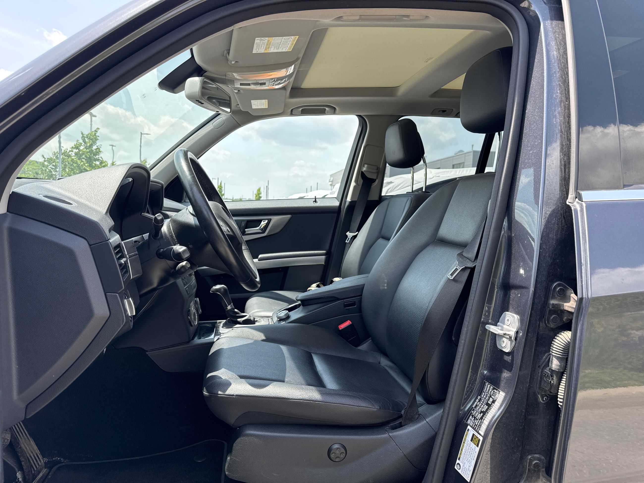 2010 Mercedes-Benz GLK350 in Barrie, Ontario